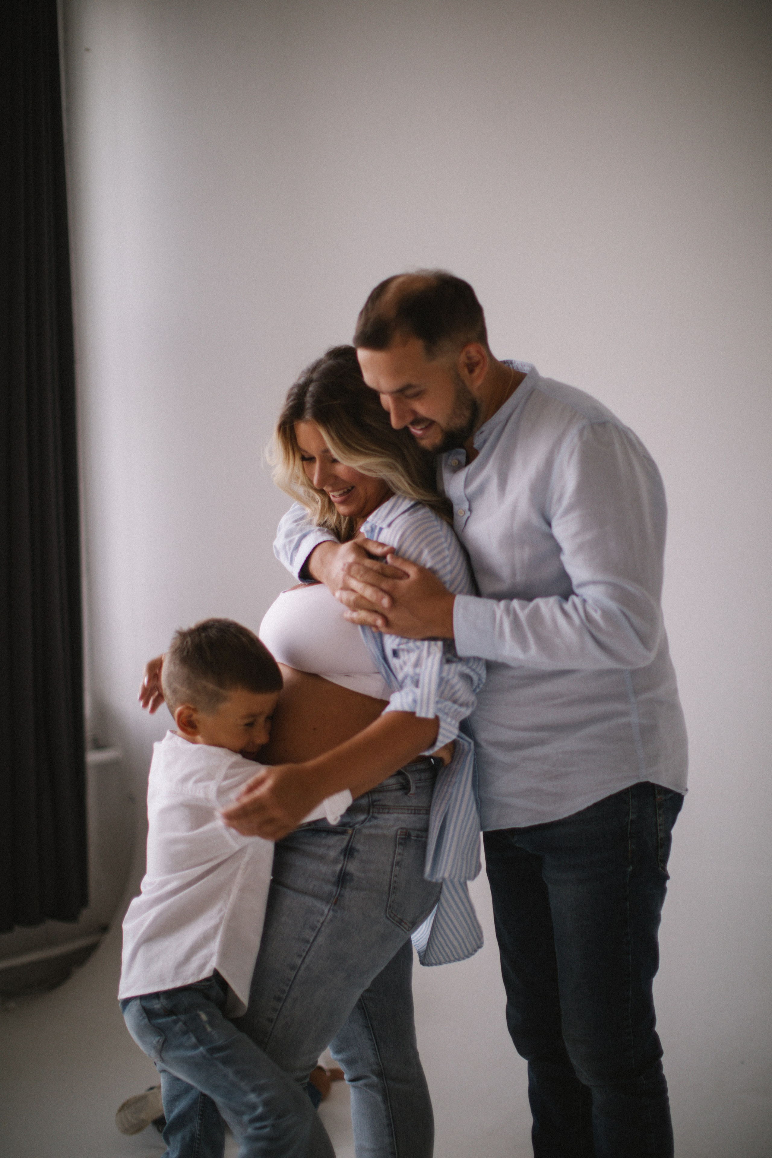 Катя со своими мужчинами🤍. Фотограф в Нижнем Новгороде