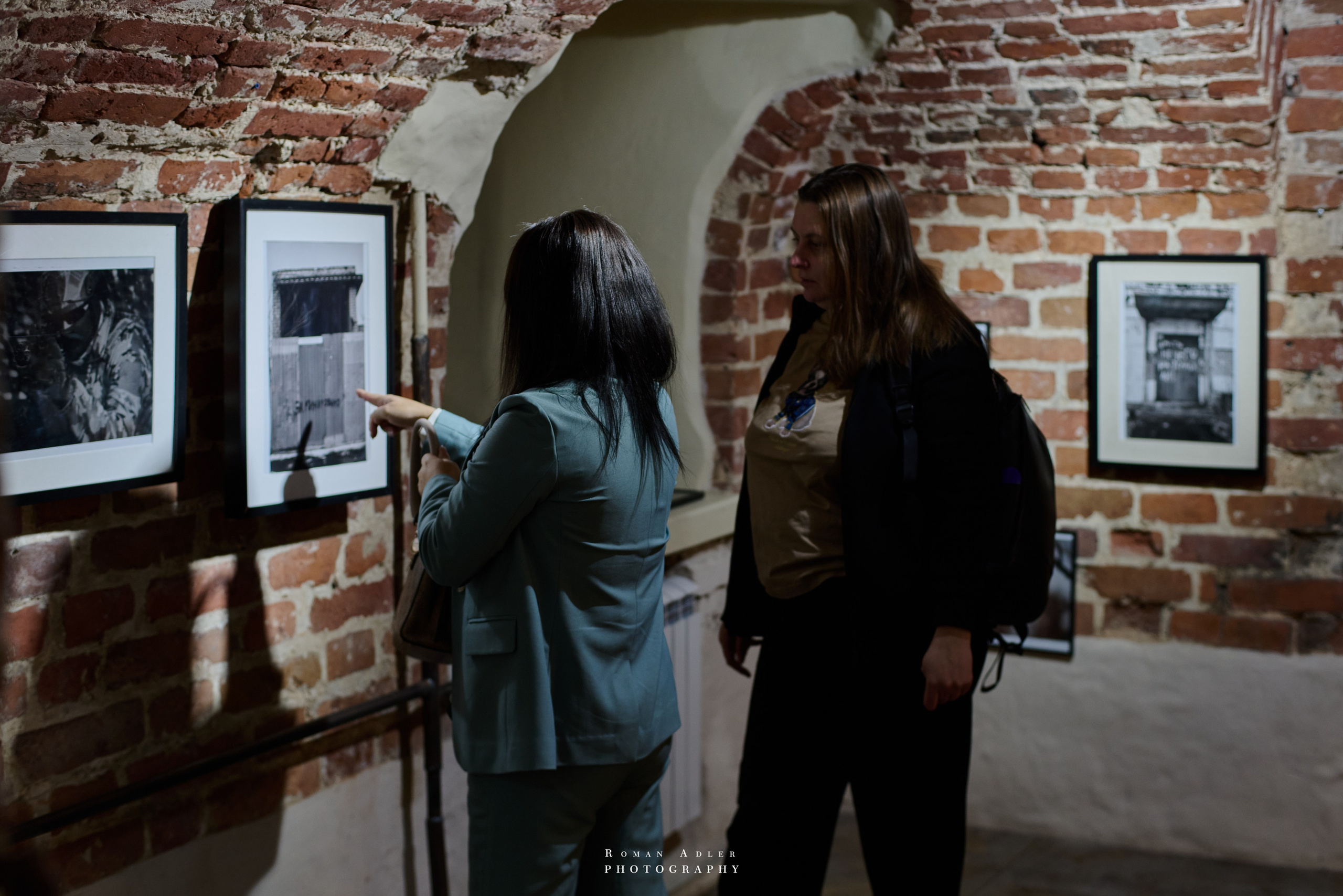 Художественный проект выставка «Глазами ГЕРОЕВ». Фотограф Роман Адлер