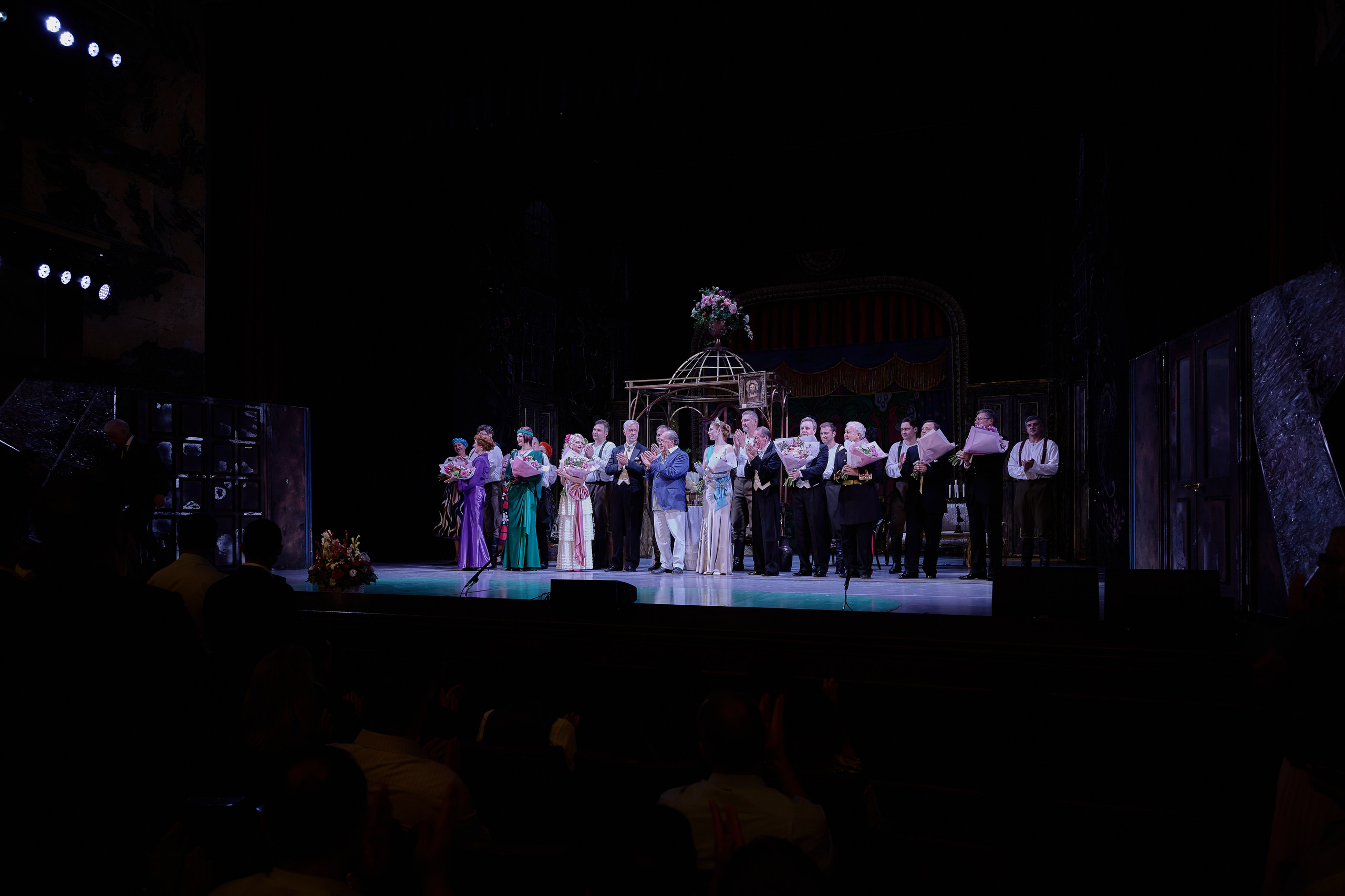 Спектакль «Товарищ». Фотограф Роман Адлер