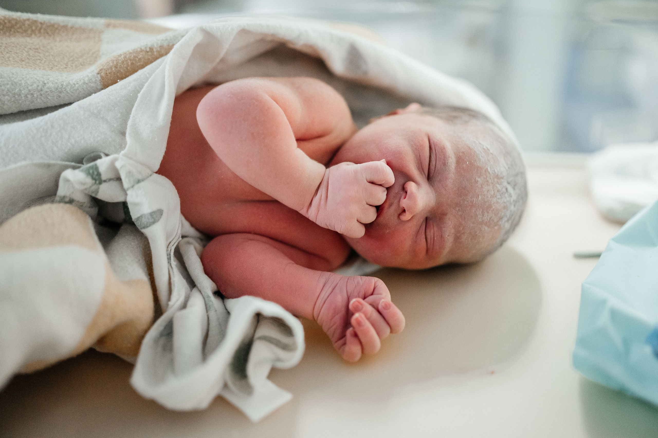 Аглая родилась. Фотограф на роды СПБ Юлия Герасимова