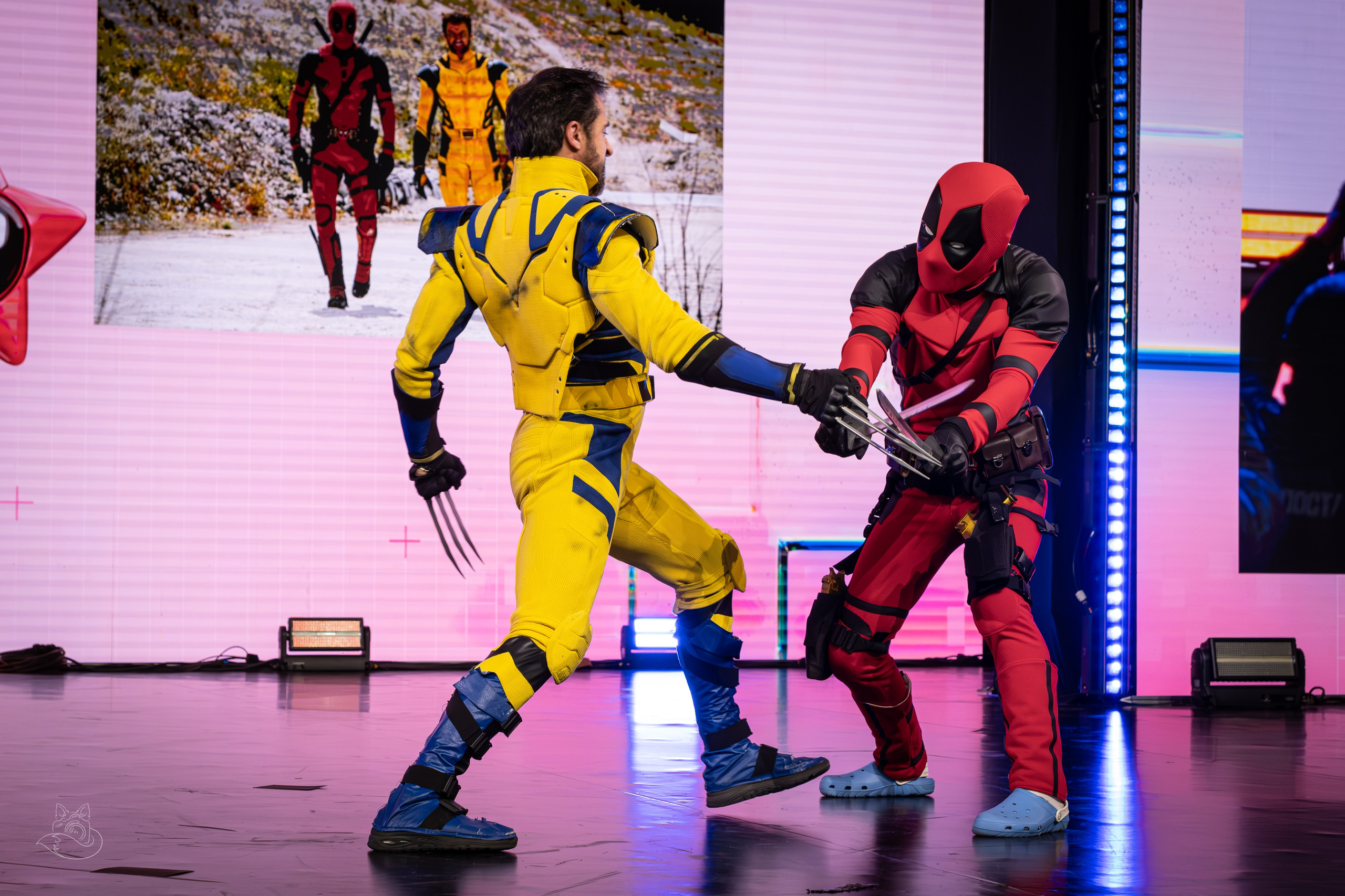 Сцена РЭД ЭКСПО 2024. Косплей фотограф