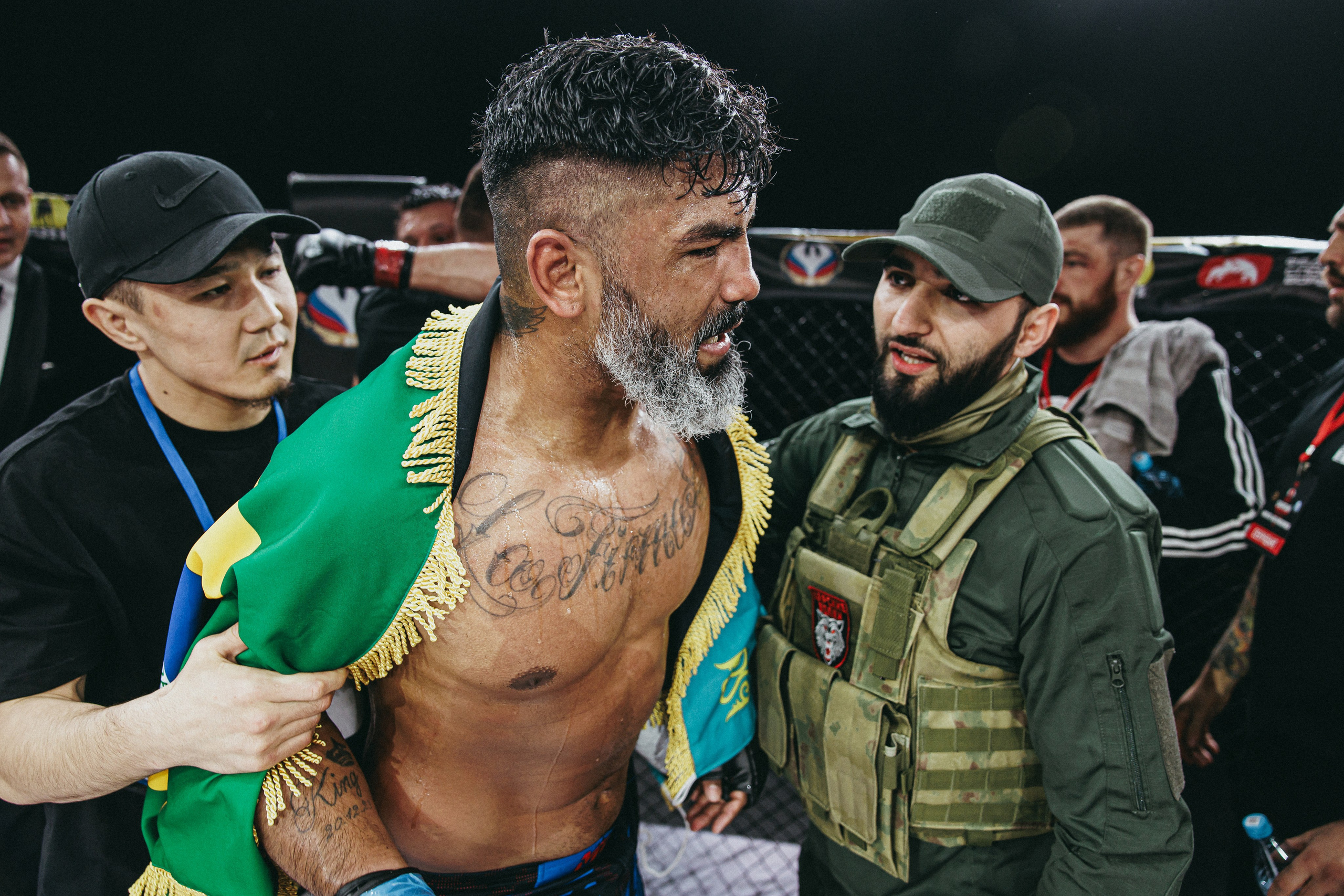 MFP255 ДУГЛАС РИБЕЙРО VS МАКСИМ БУТОРИН. Фотограф Иркутск Антипин Сергей