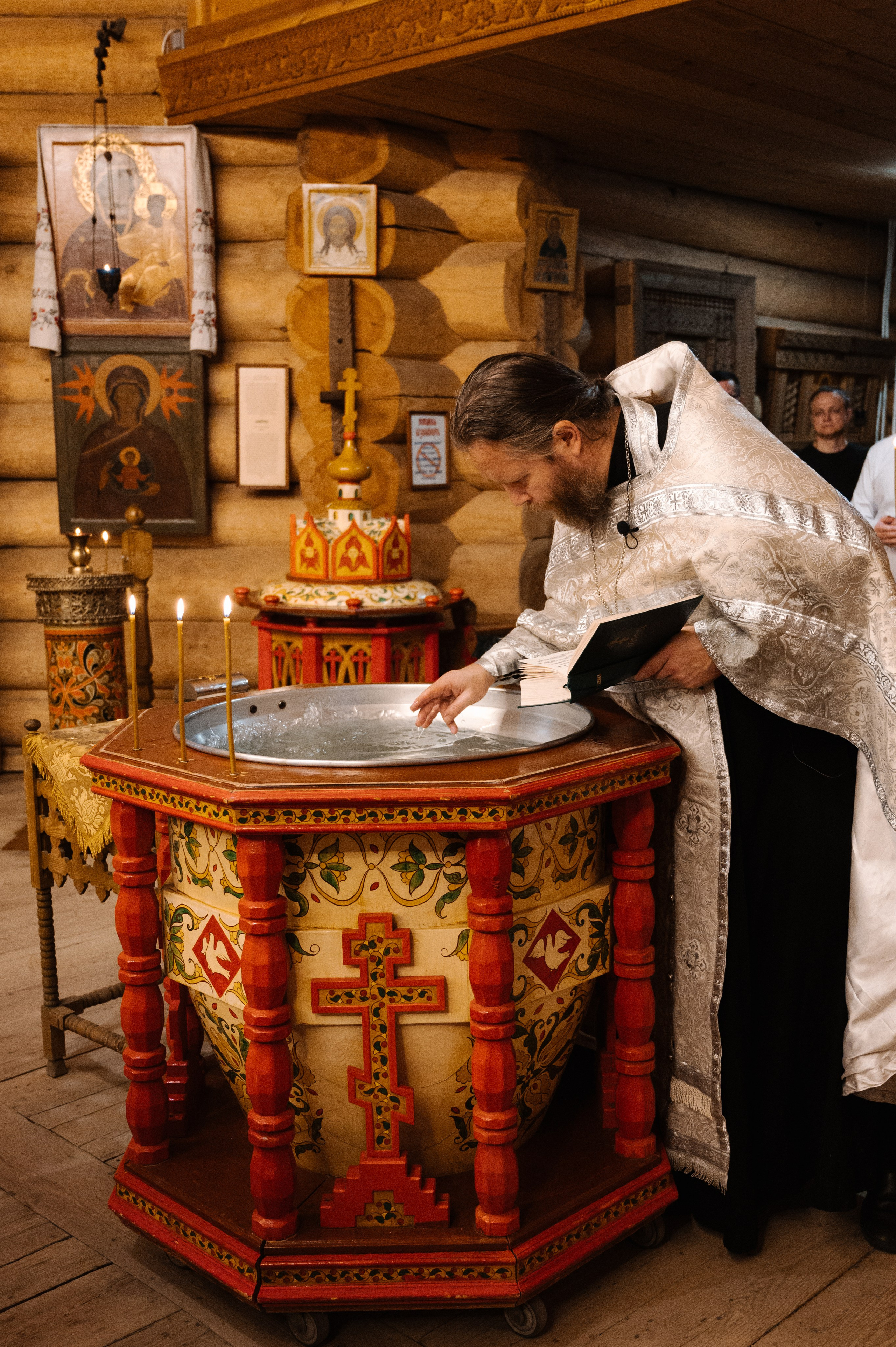 Крещение. Профессиональный фотограф беременности в СПБ. Стильные фотосессии беременности в стиле минимализм и классическая фотография