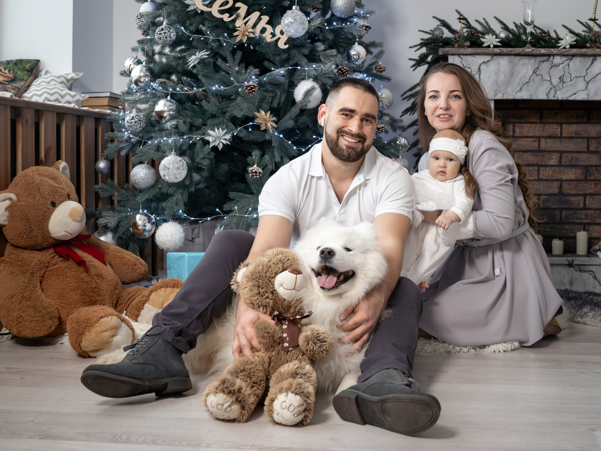 С самоедской лайкой. Фотограф Зинаида Евдокимова