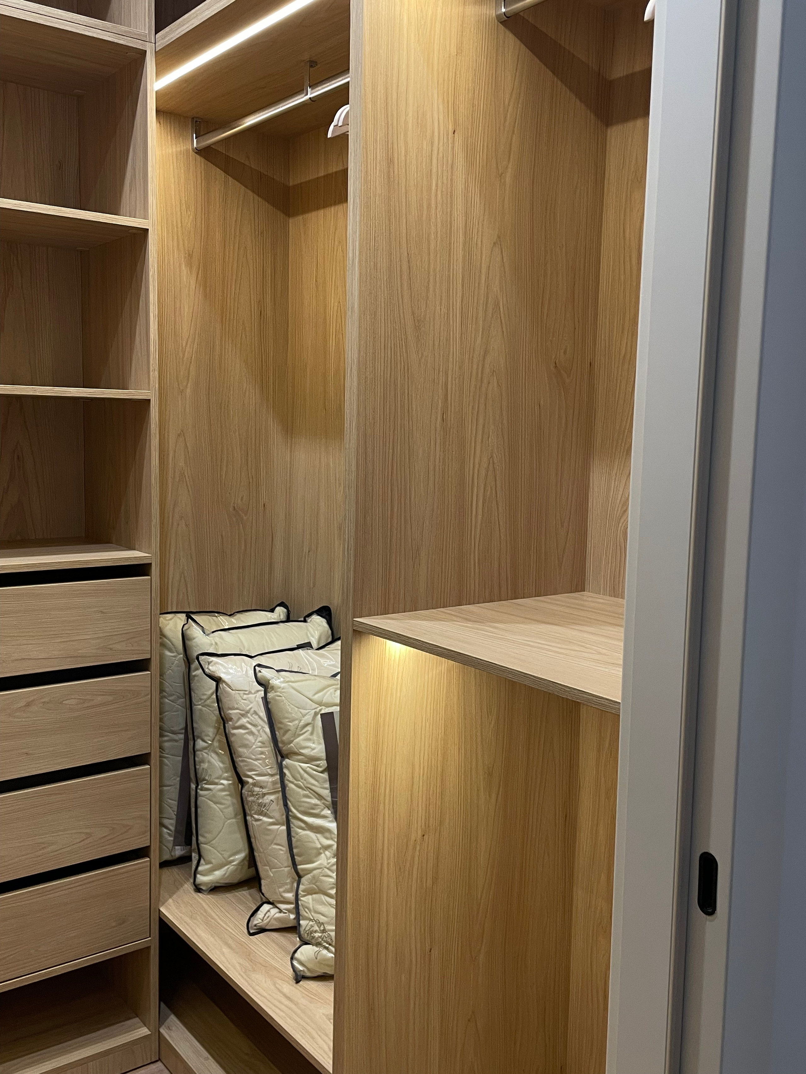 ЖК Нагорный. Дизайнер Алексей Масеевский. Мебель на заказ