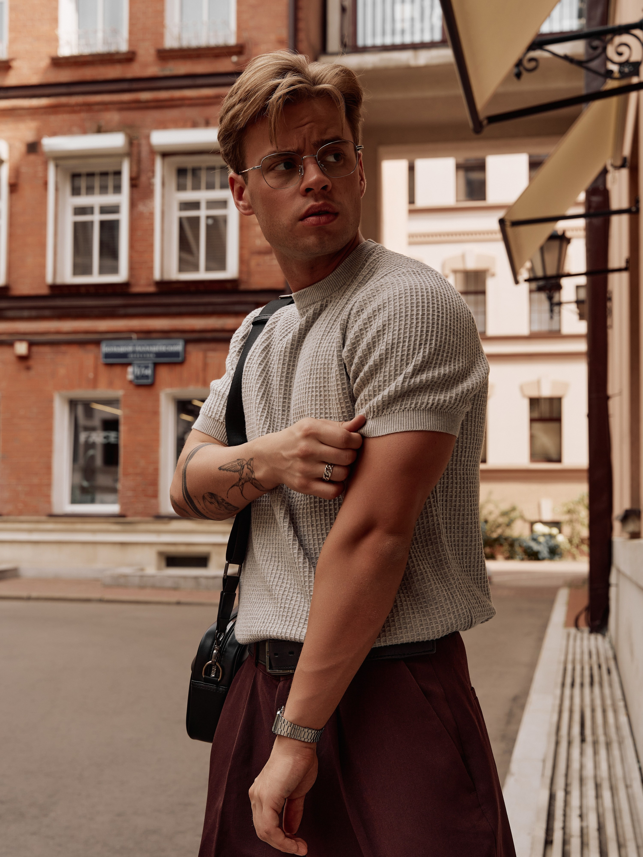 Футболки. Фотограф для маркетплейсов в Москве