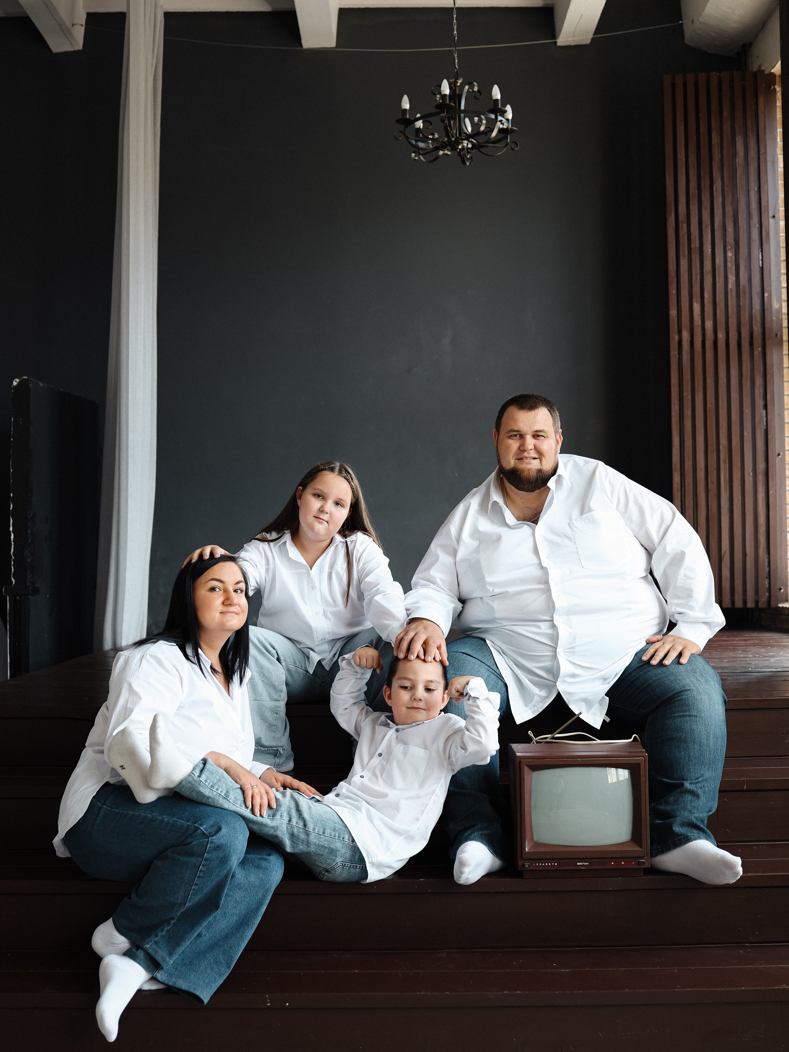 Полина Александр Мария и Иван- фотостудия Bliss- Луначарского 31. Семейный и детский фотограф в  г. Екатеринбурге Холодова Юлия