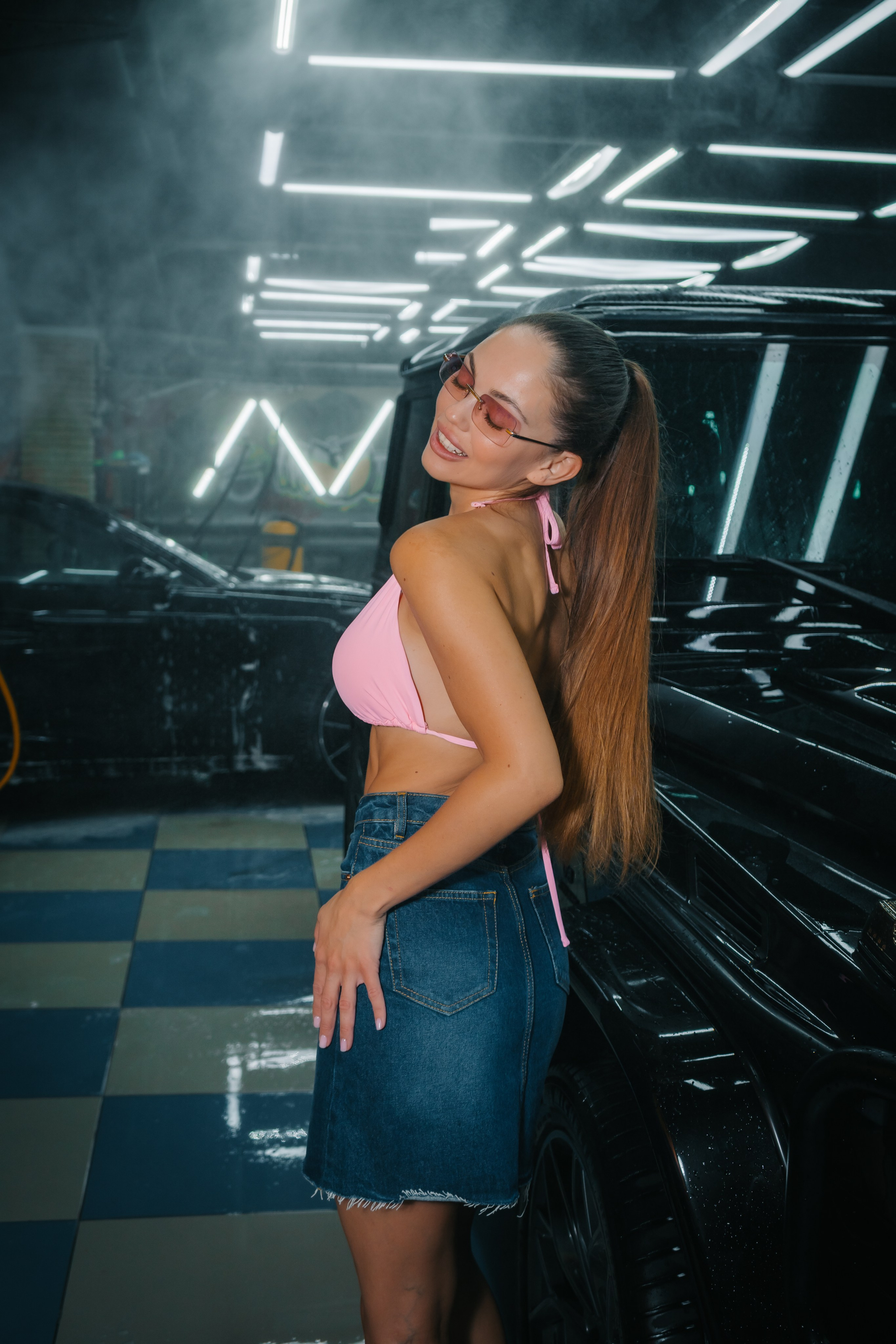 Женская съемка на автомойке. Фотограф Москва и Видеограф Москва