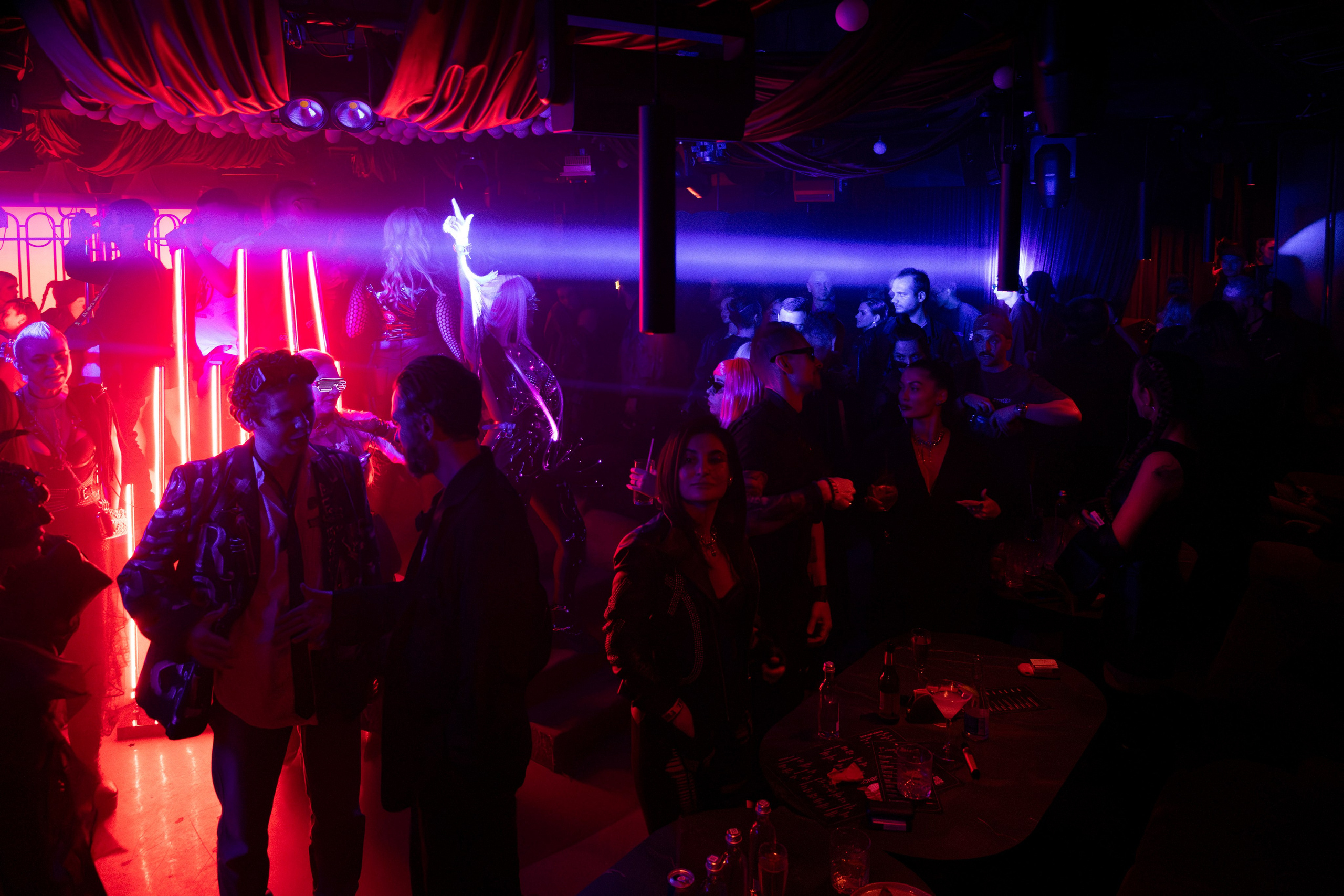 Вечеринка «ILLEGAL FRIENDS». Фотограф г. Владивосток