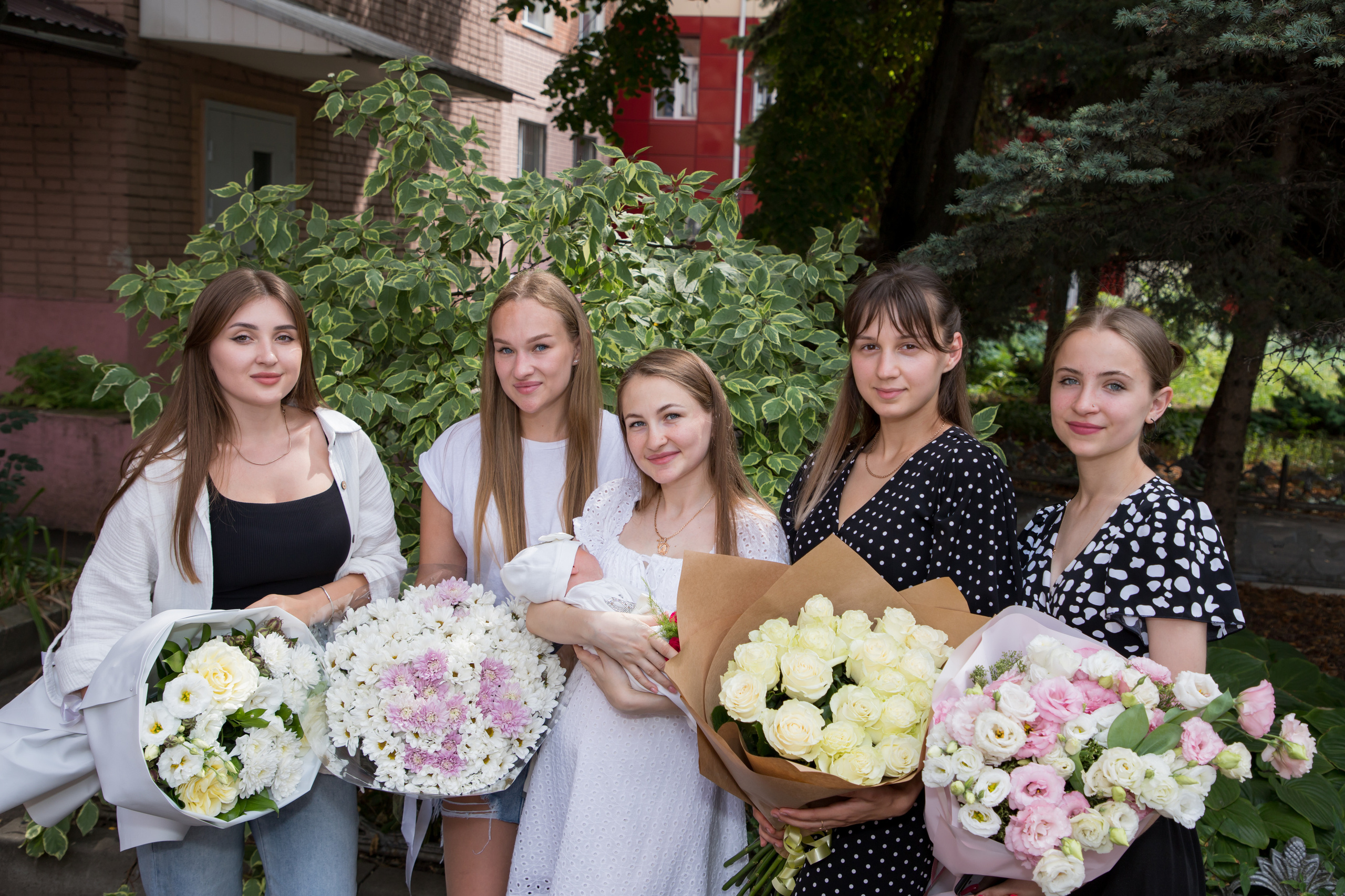 Выписка из роддома. Фотограф новорожденных Ростов-на-Дону