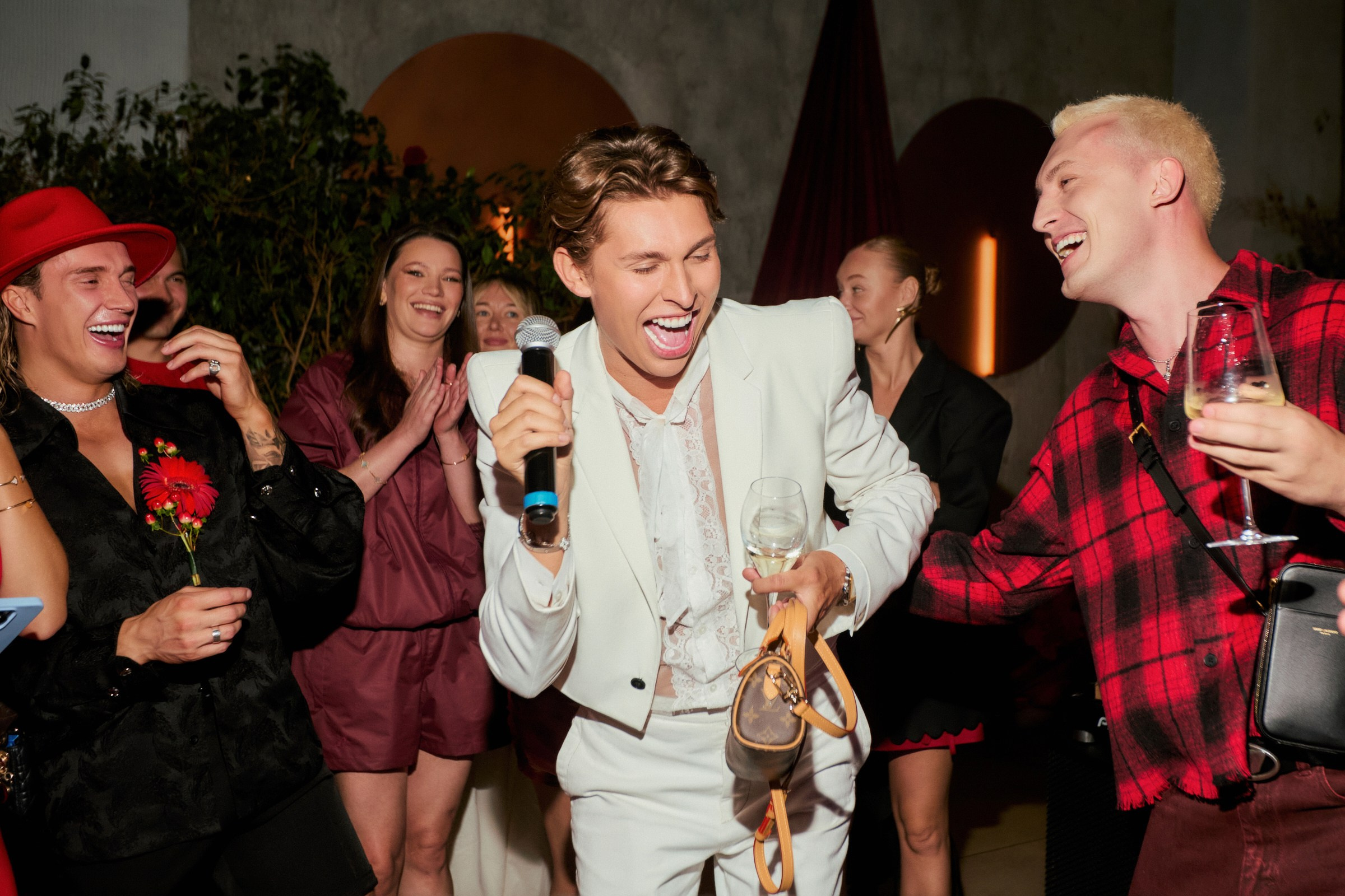 VLADISLAV MIROV /26 HB. Home