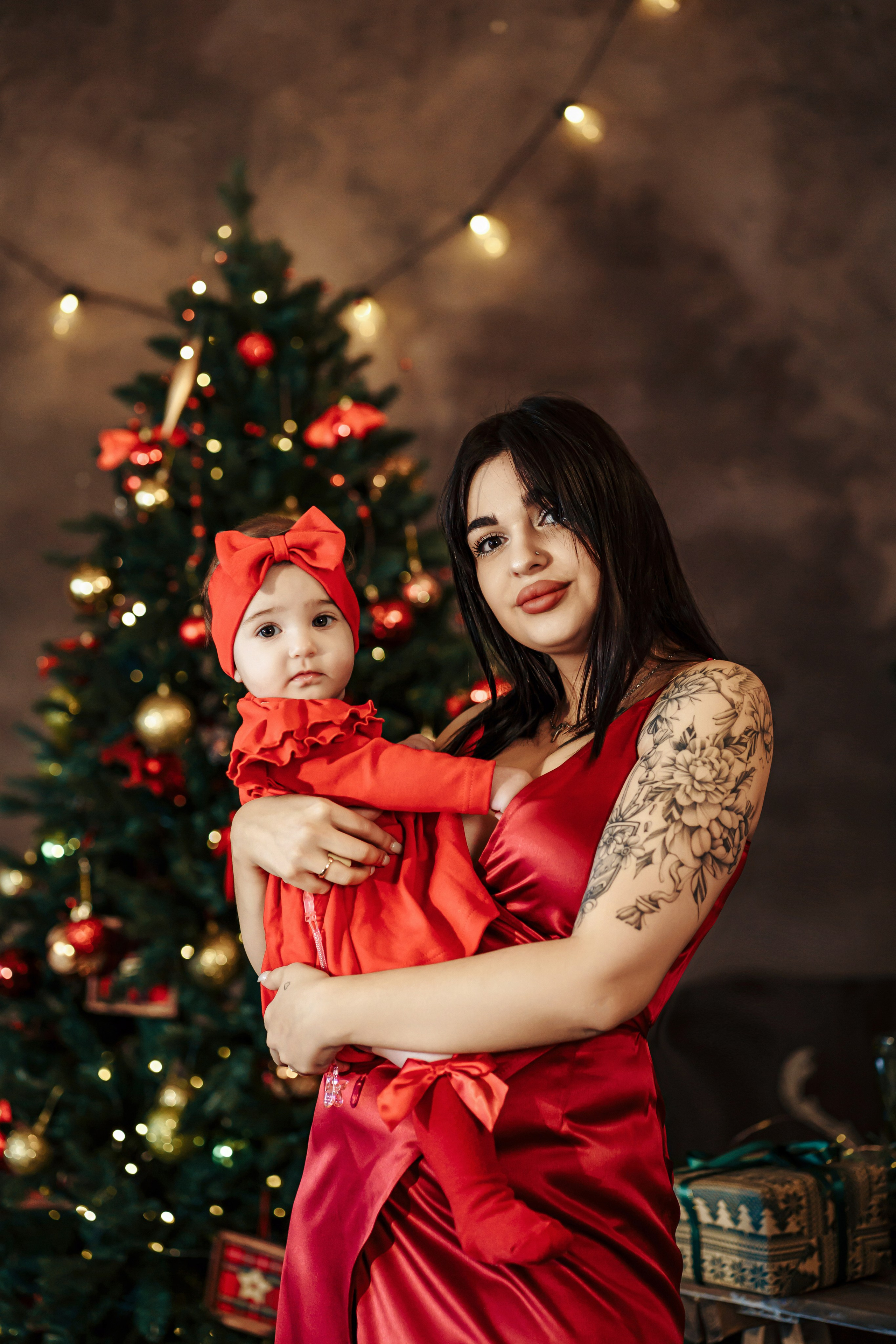 Семейная фотосессия в студии с ребенком