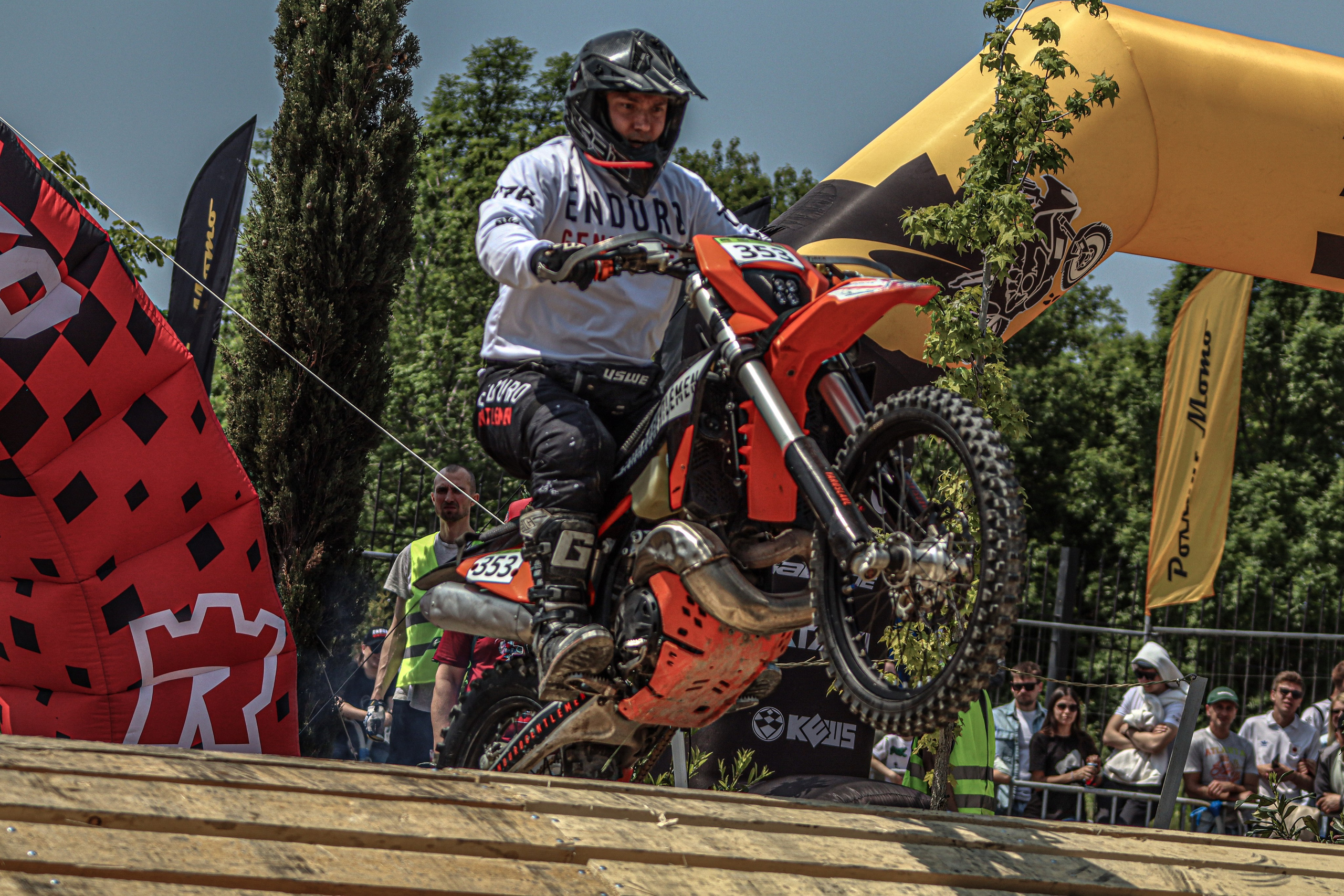 Enduro. Ivaladimirovna1995.wfolio.pro