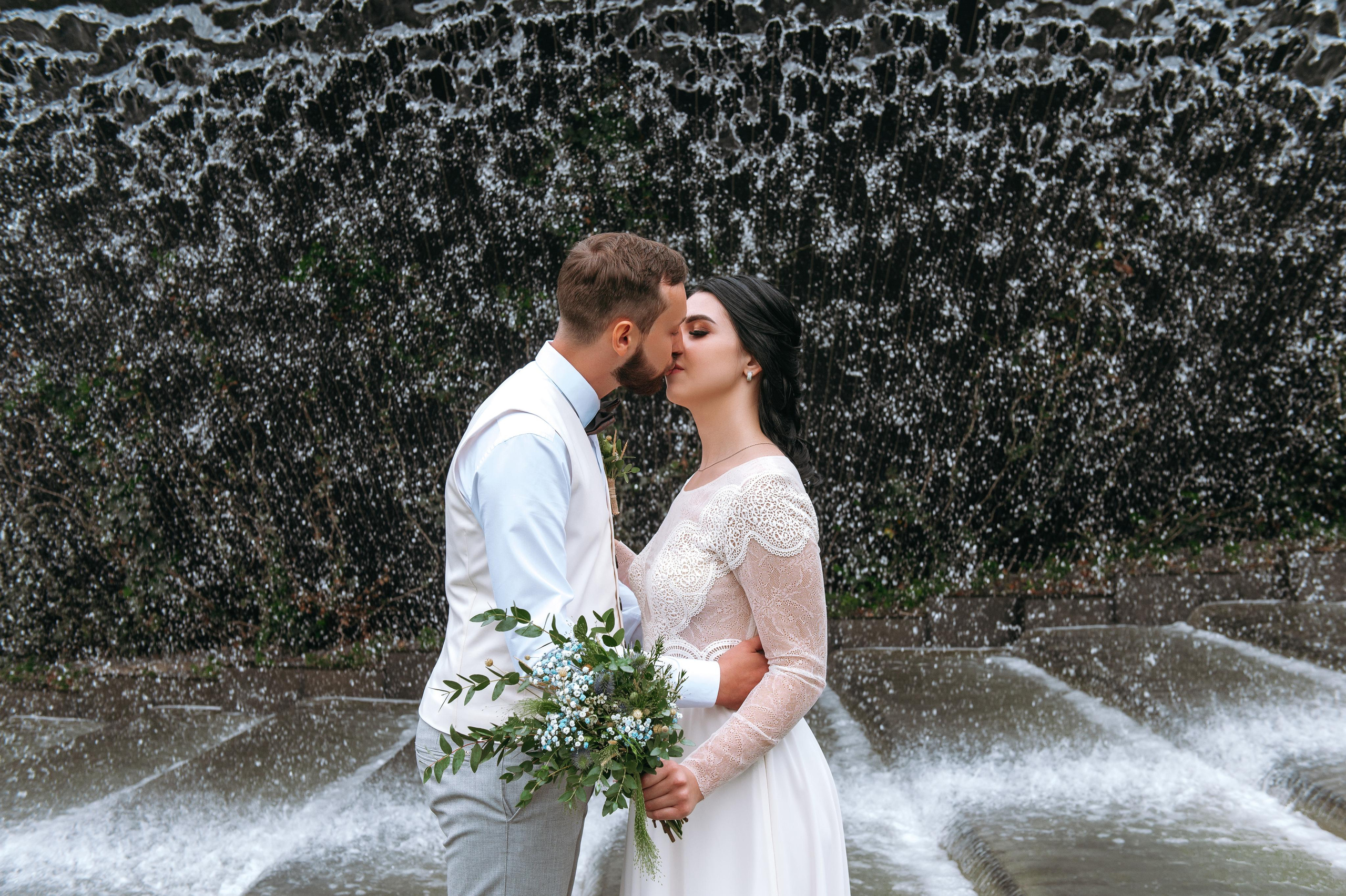 Свадебная прогулка. Lifestyle фотограф