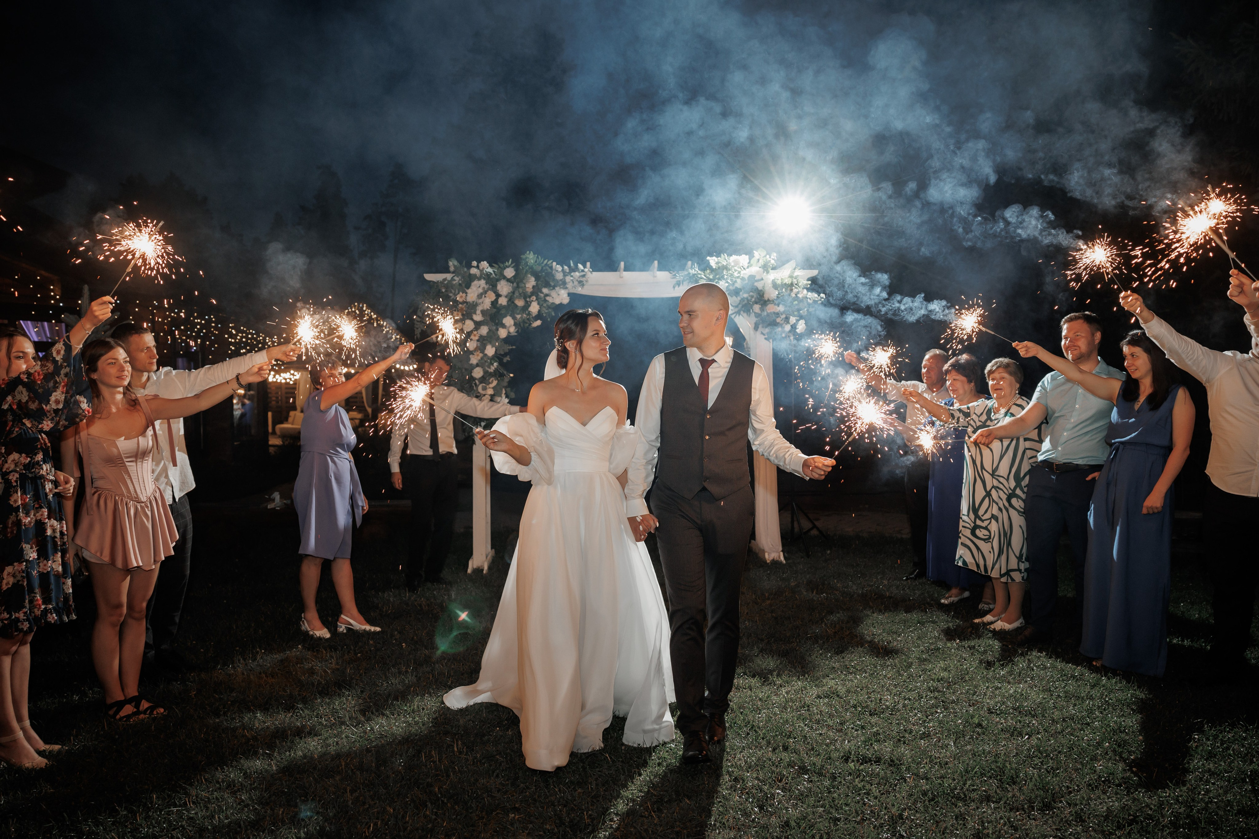 Полина и Дмитрий, загородный клуб «Барин», ЗАГС в г. Пушкино. Свадебный и репортажный фотограф (Москва, Королев и другие)