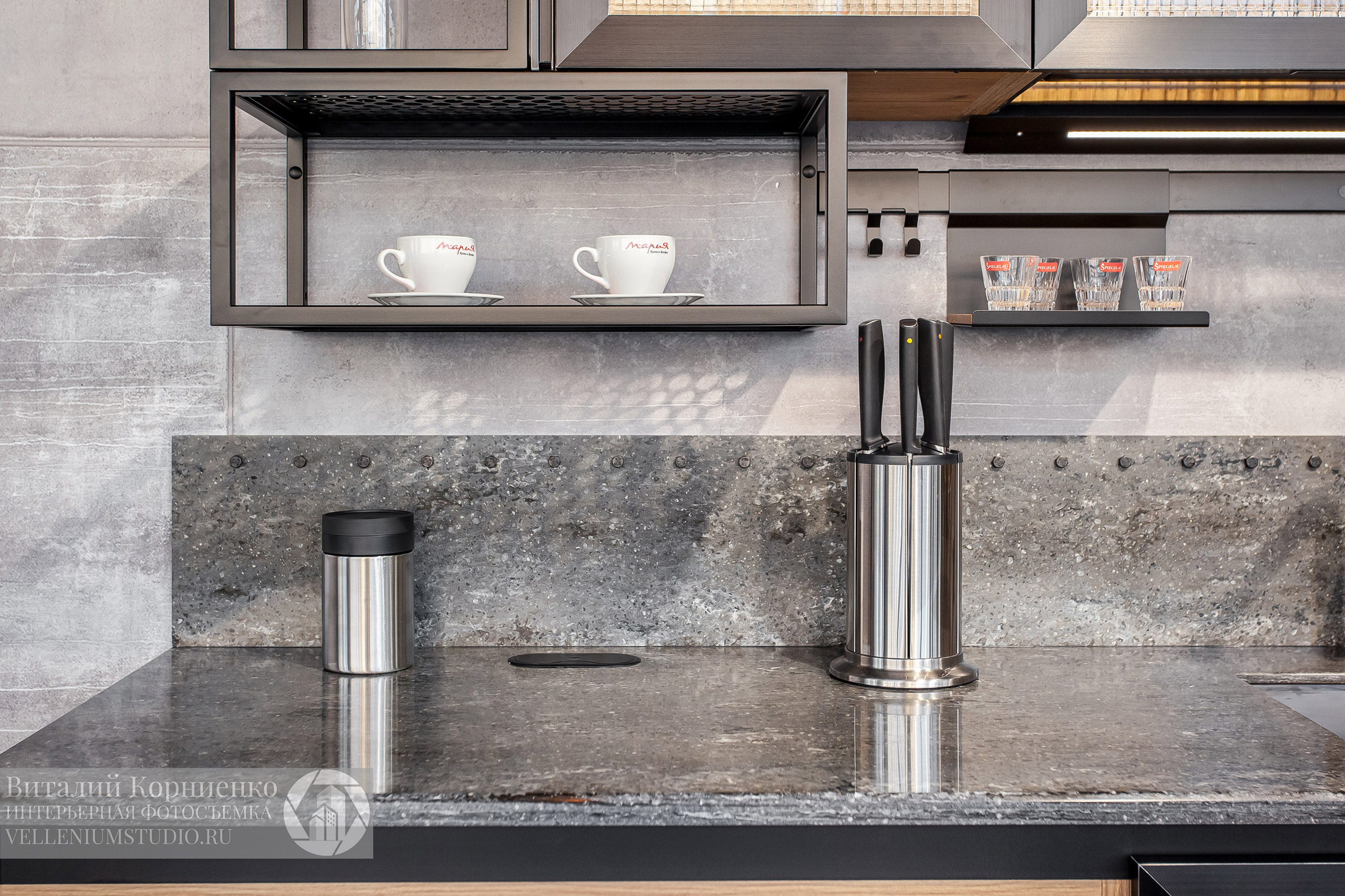 Фотосъемка кухни в салоне мебели. Интерьерный фотограф Краснодар: профессионально по доступным ценам