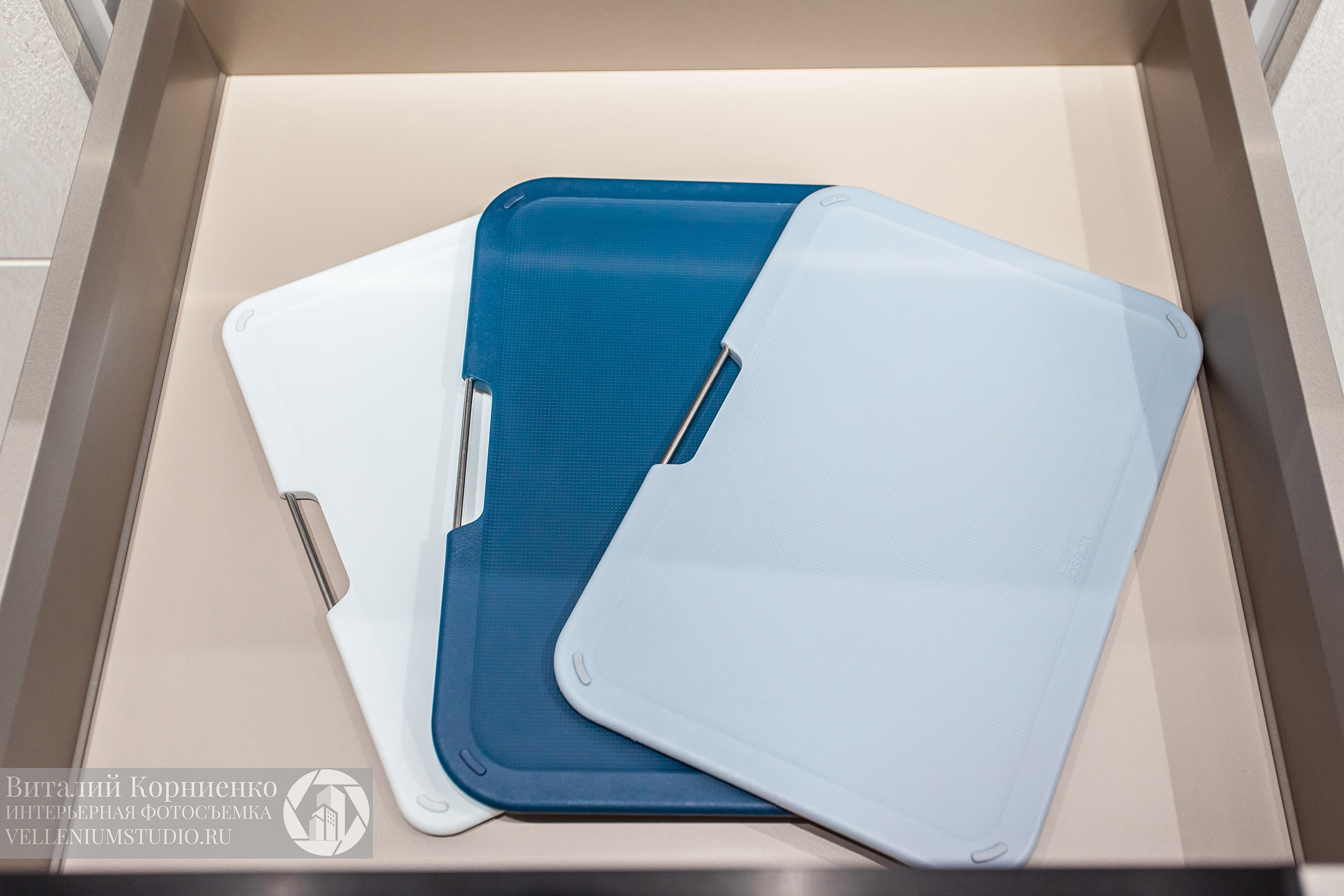 Фотосъемка салона кухонной мебели Мария в Краснодаре. Интерьерный фотограф Краснодар: профессионально по доступным ценам