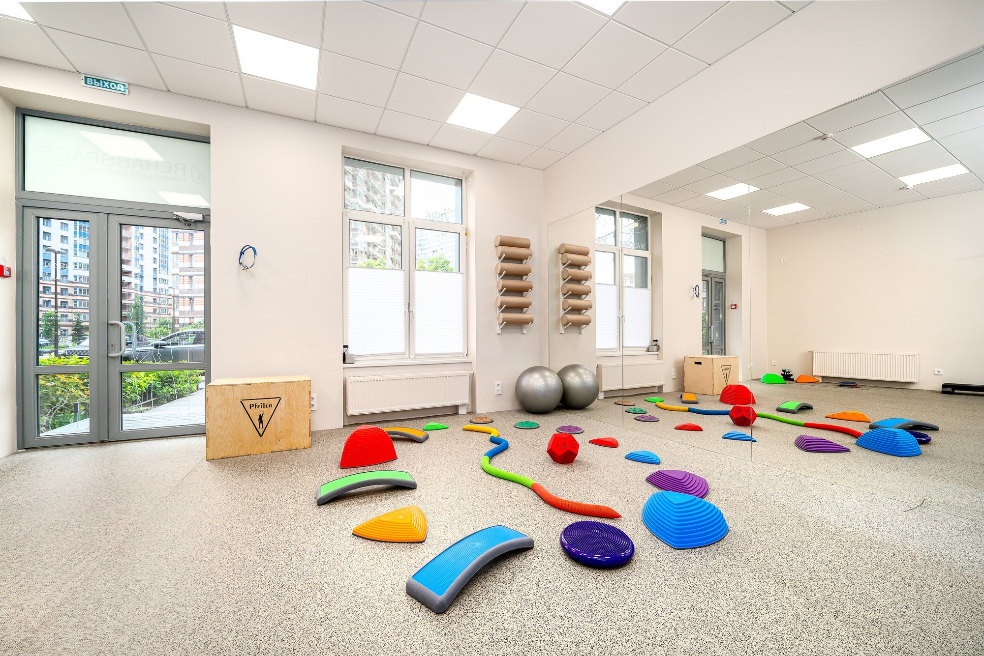 Клиника REHABSPACE. Интерьерный фотограф. Фото- видеосъемка недвижимости Санкт-Петербург