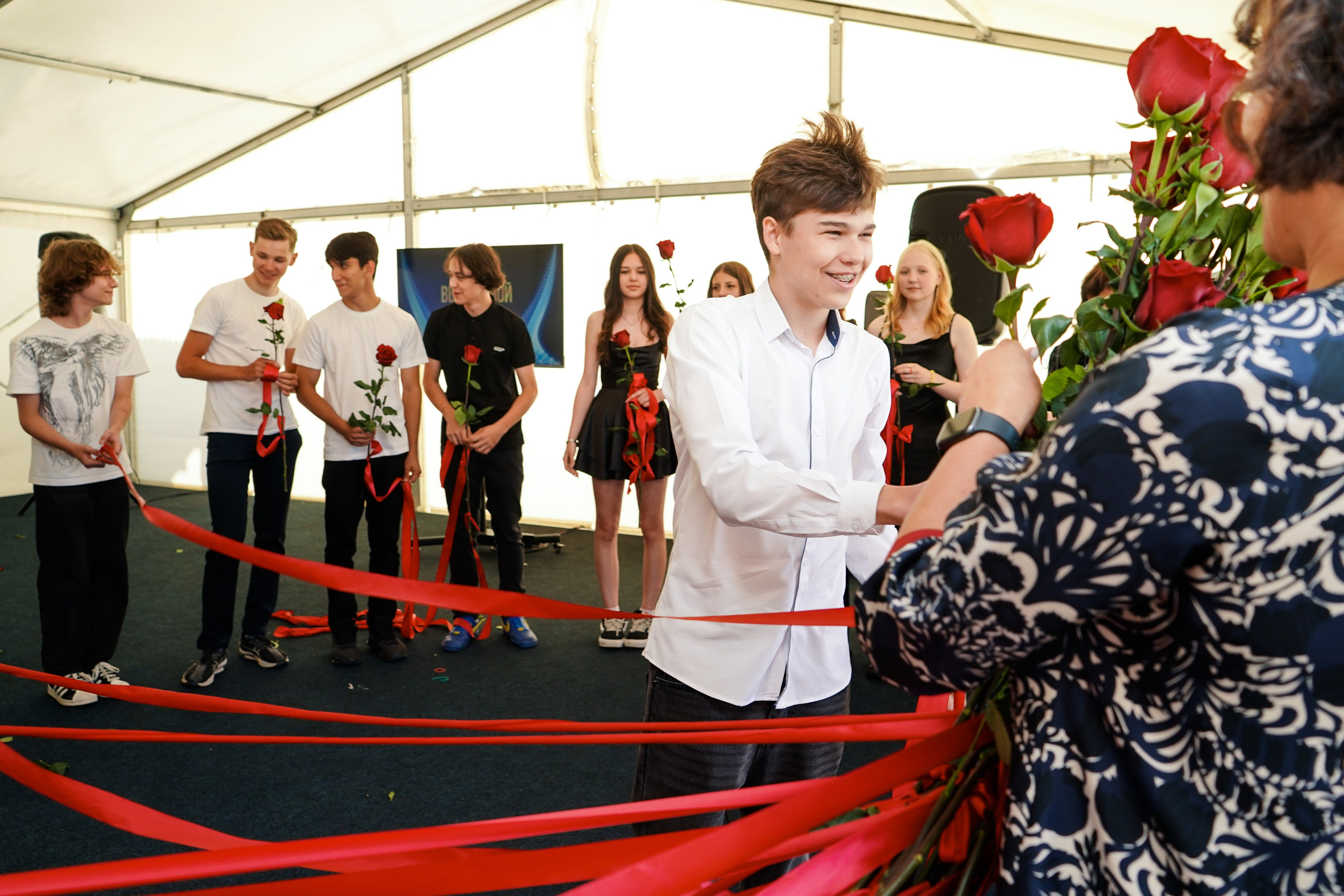 Выпускной 9 класса школа 19 в Коматек. Семейный и портретный фотограф в Екатеринбурге Анна Лобанова