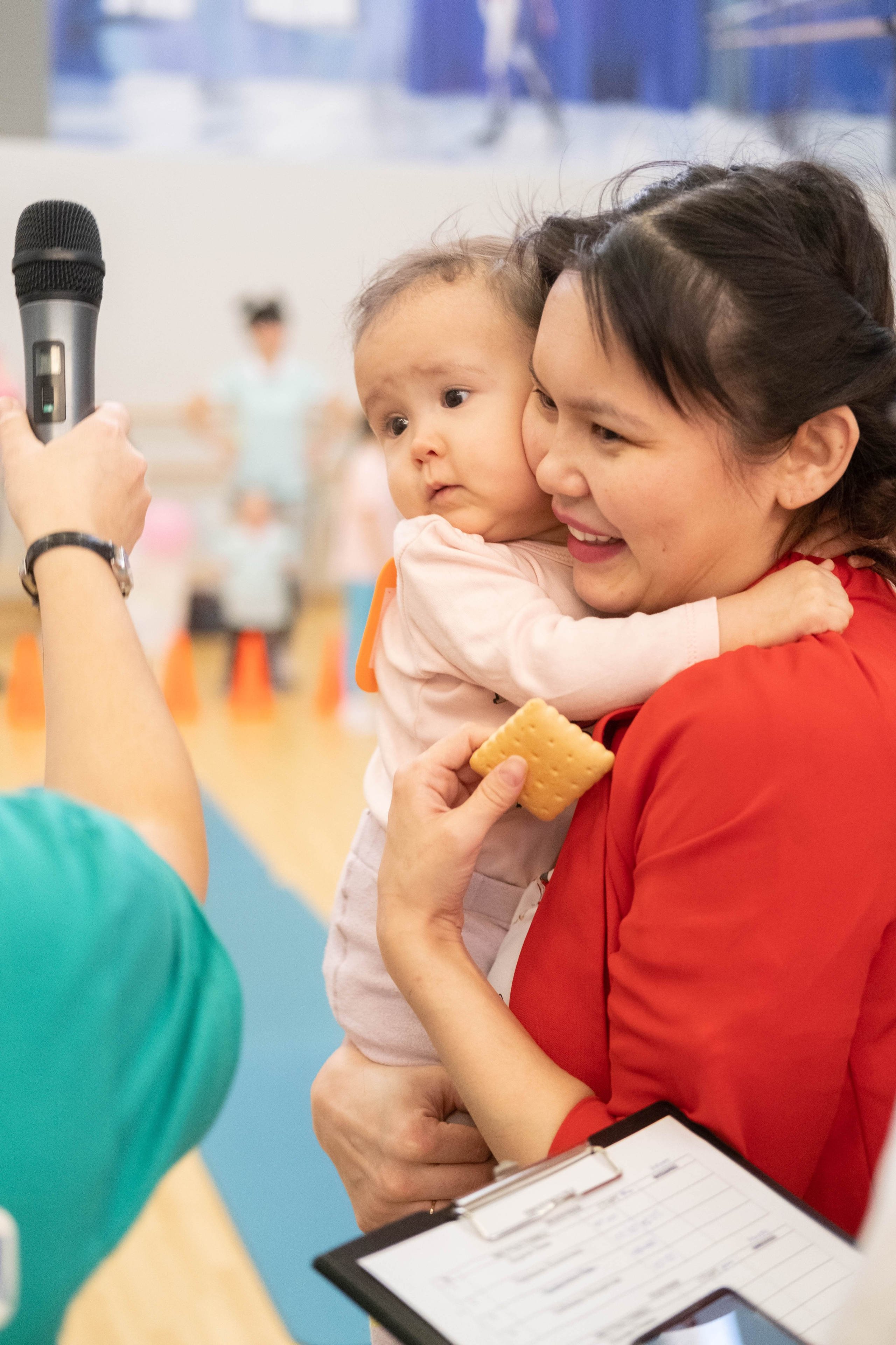 Чемпионат ползунков (репортажная). Фотограф Елена Дегтярева. Семейная, детская и школьная фотография в Тюмени. Яркие и живые снимки, которые сохранят историю вашей семьи