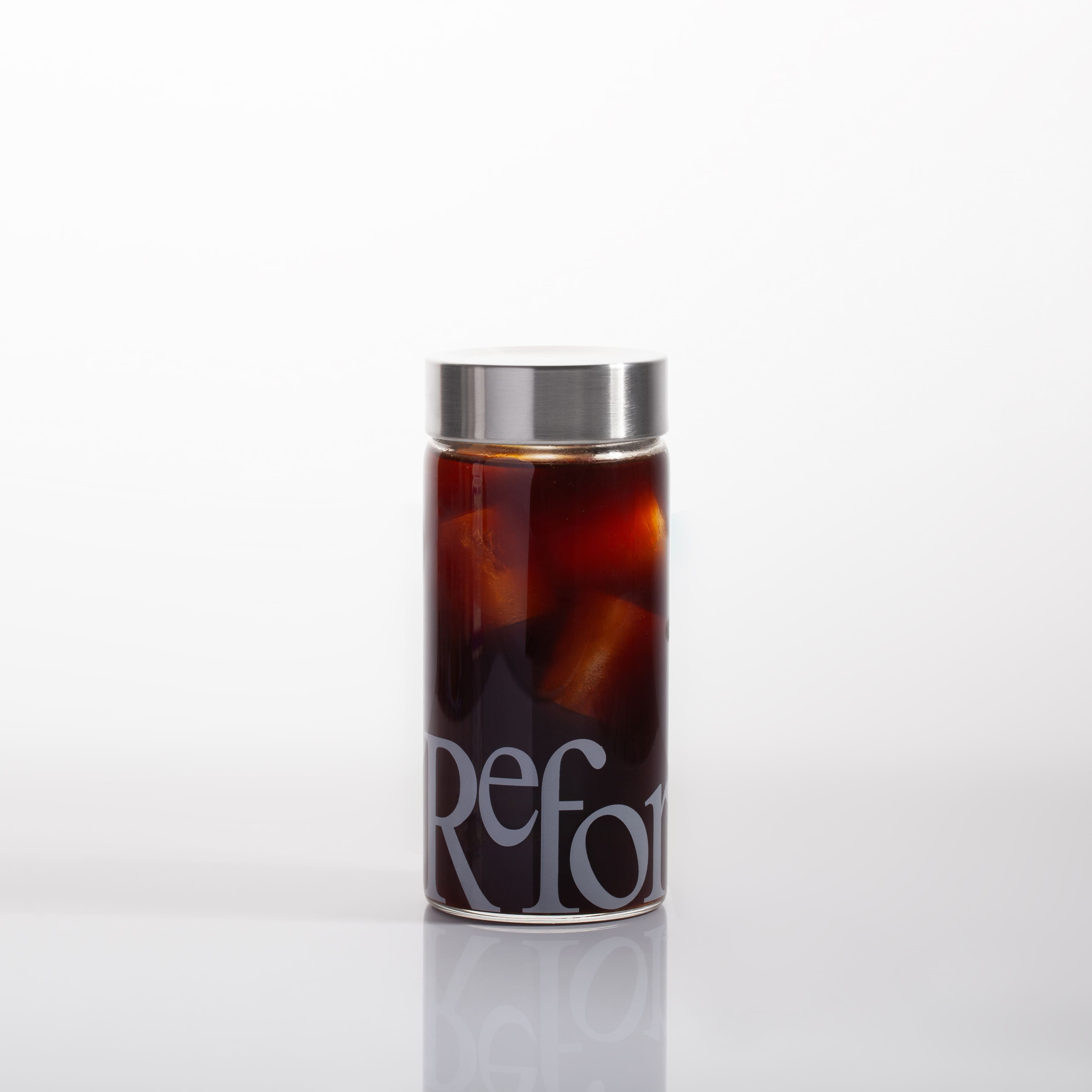 Hi-end retoucher Valerie Mo