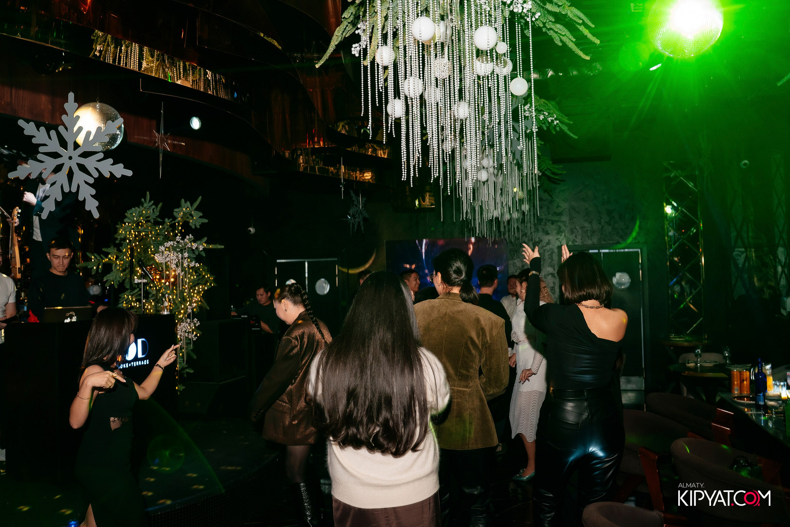 MOOD KARAOKE & TERRACE. КИПЯТКОМ АЛМАТЫ! Фотосъемка мероприятий в Алматы