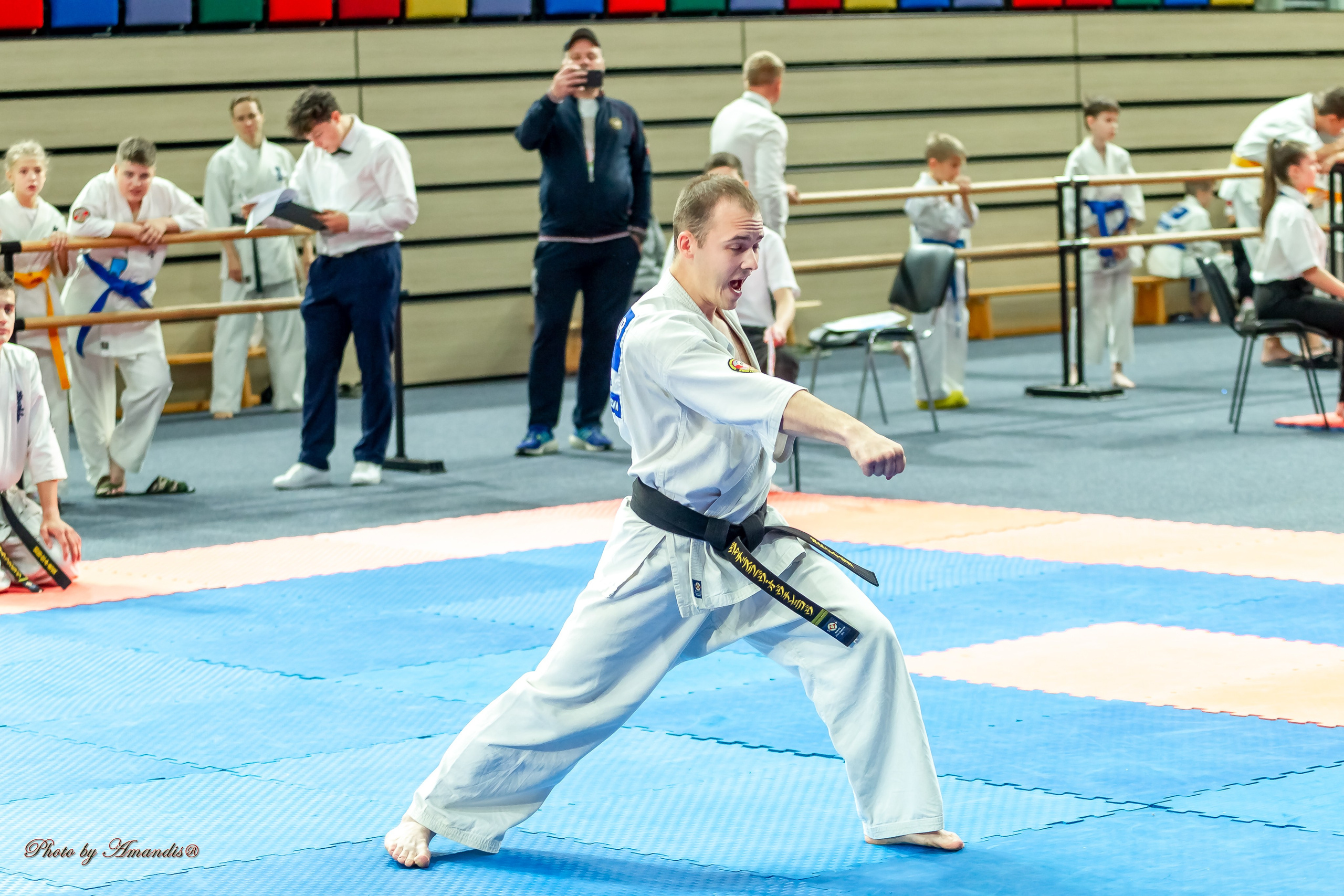 Первенство Московской области по Киокушин в СК «Жаворонки». Репортажная съемка в Москве и области. Анималистика