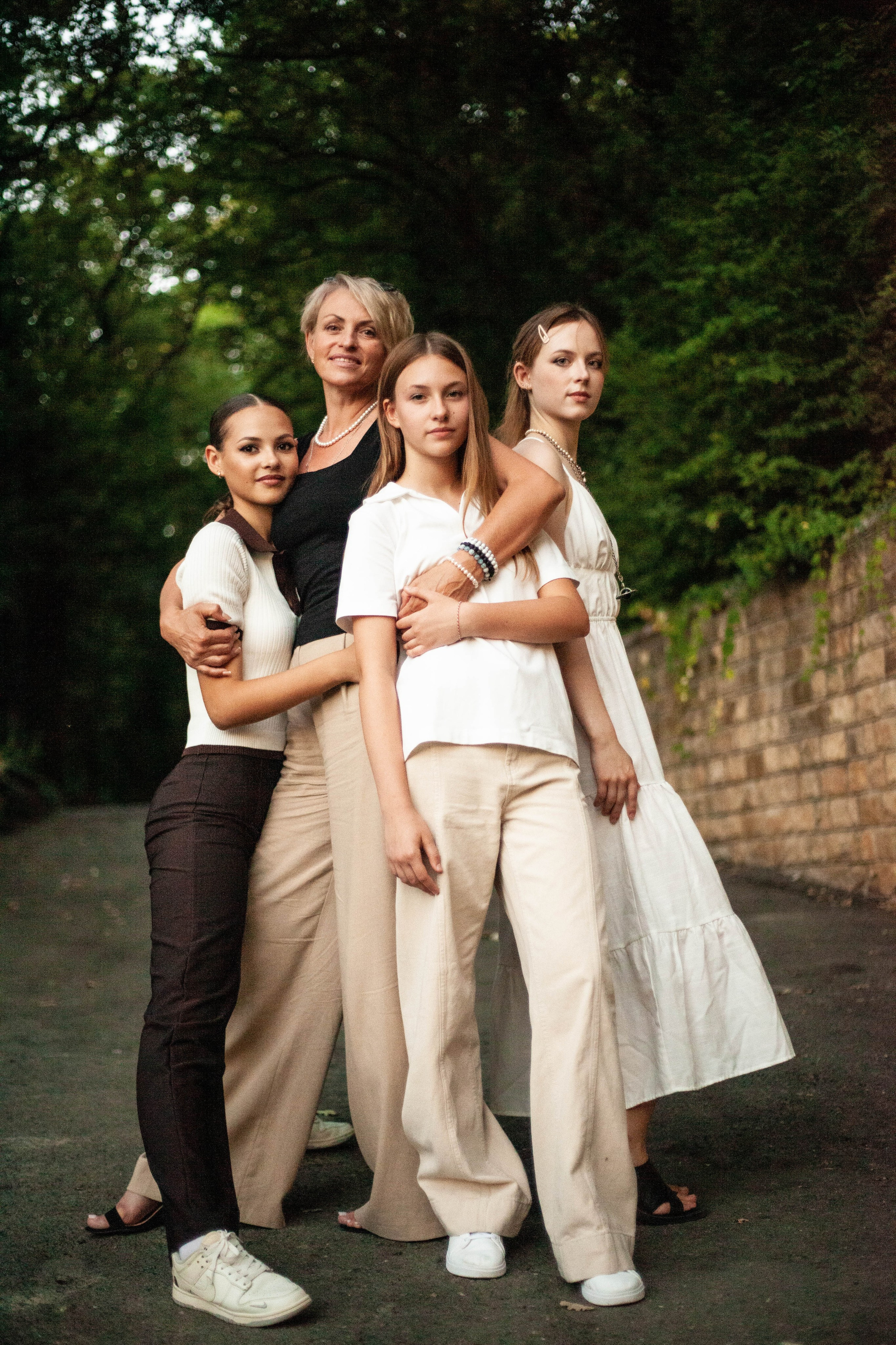 Абрау. Уличный фотограф Города N