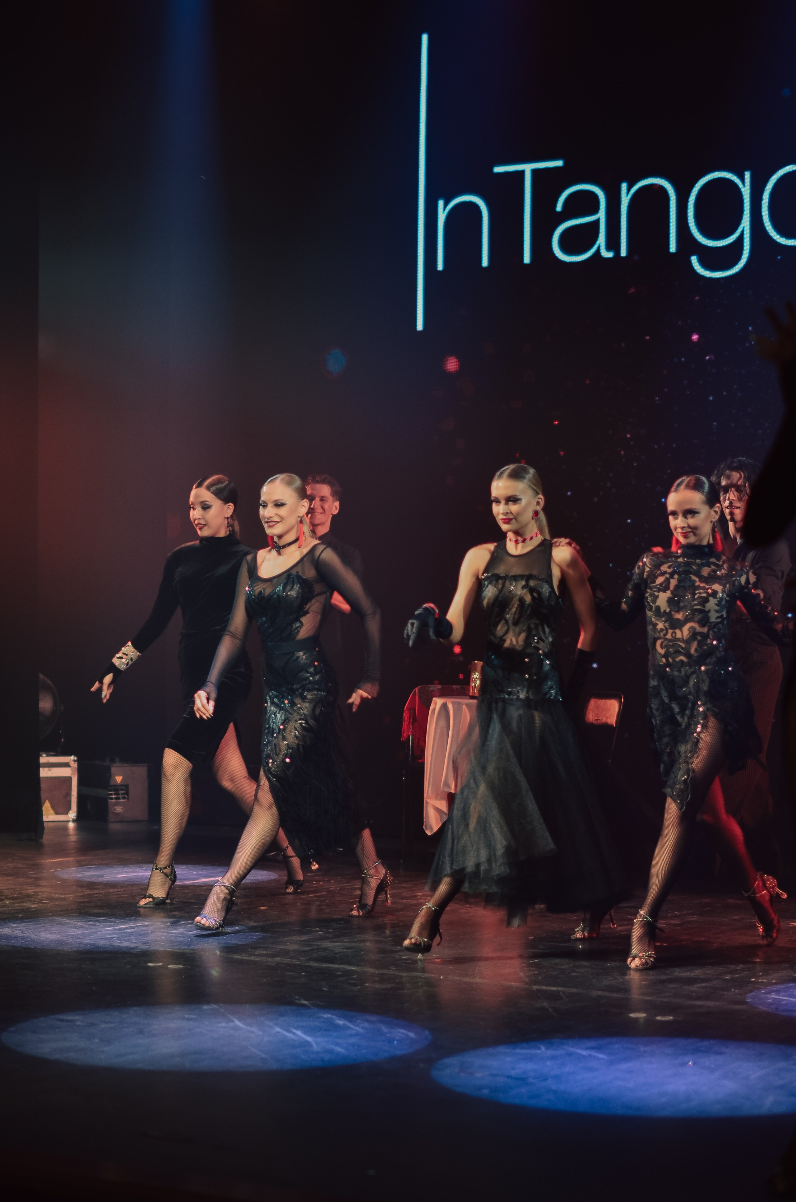 Фоторепортаж танцевального мероприятия. Денисова Аля — фотограф для парных съемок и индивидуальных историй в Барнауле