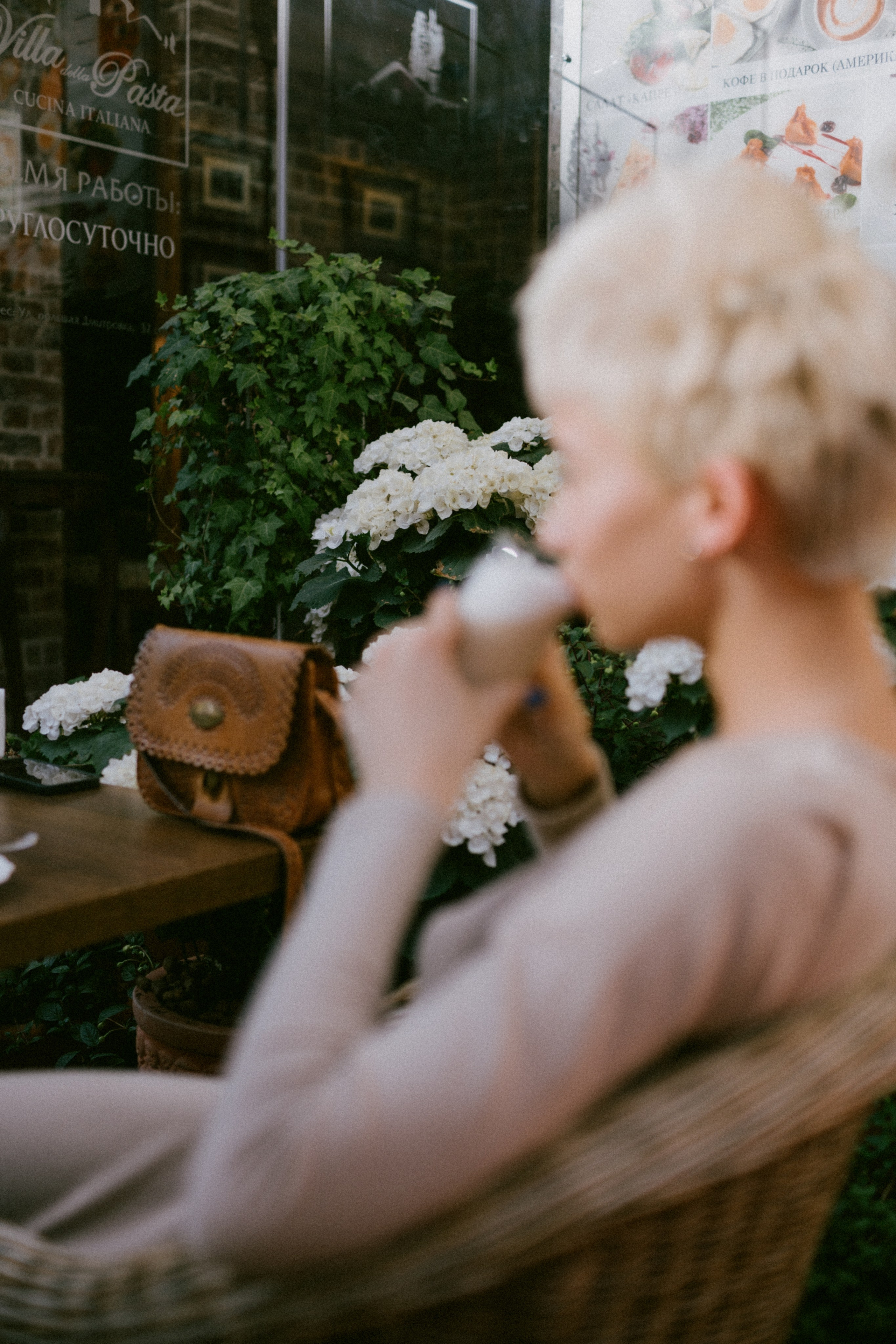 Настя. Бэкстейдж и репортажный фотограф в Москве Артем Онацко