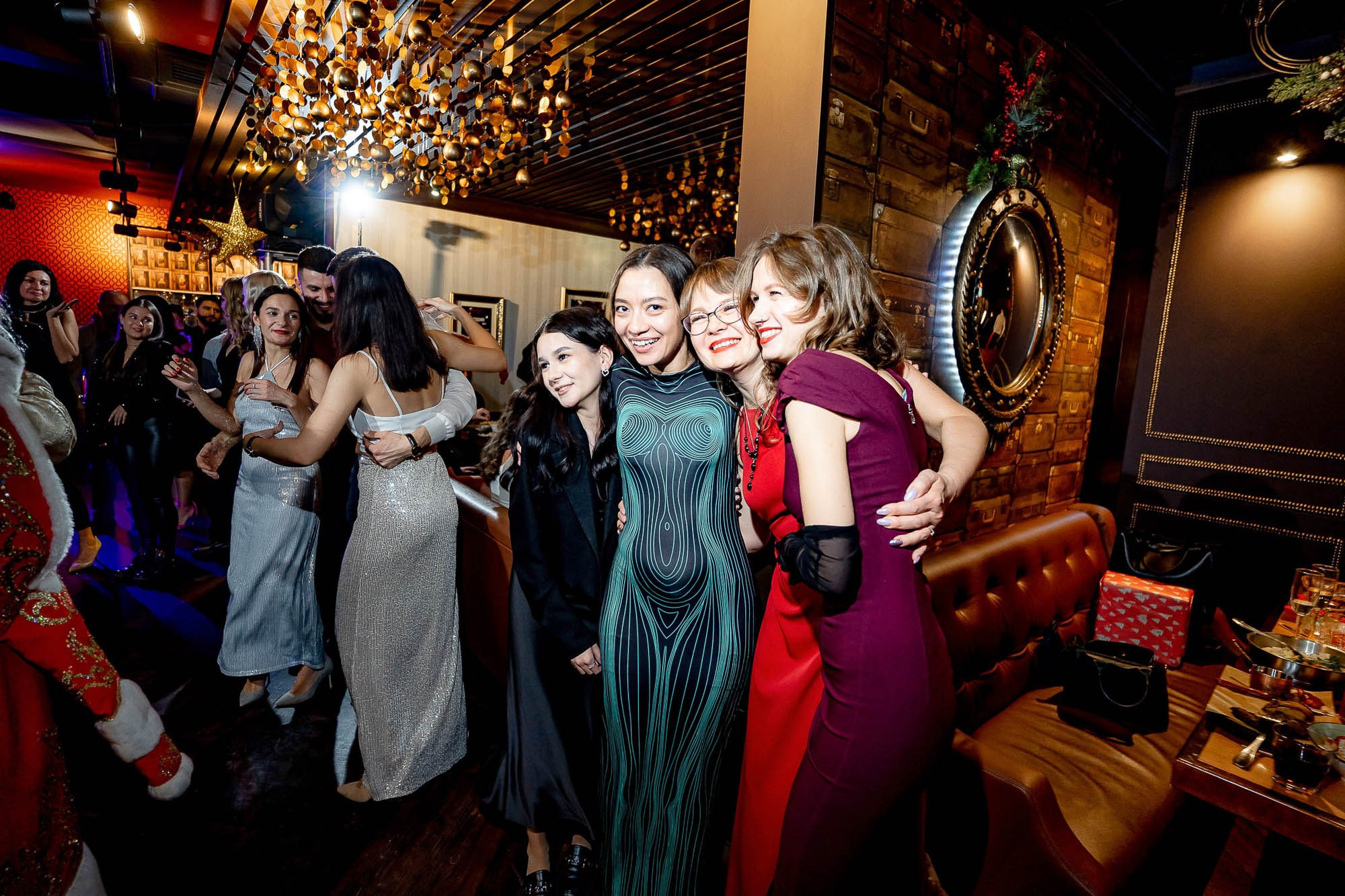 Новый год 2024 в Peoples. Сергей Кошкин. Репортажная и ивент-фотография в Сургуте