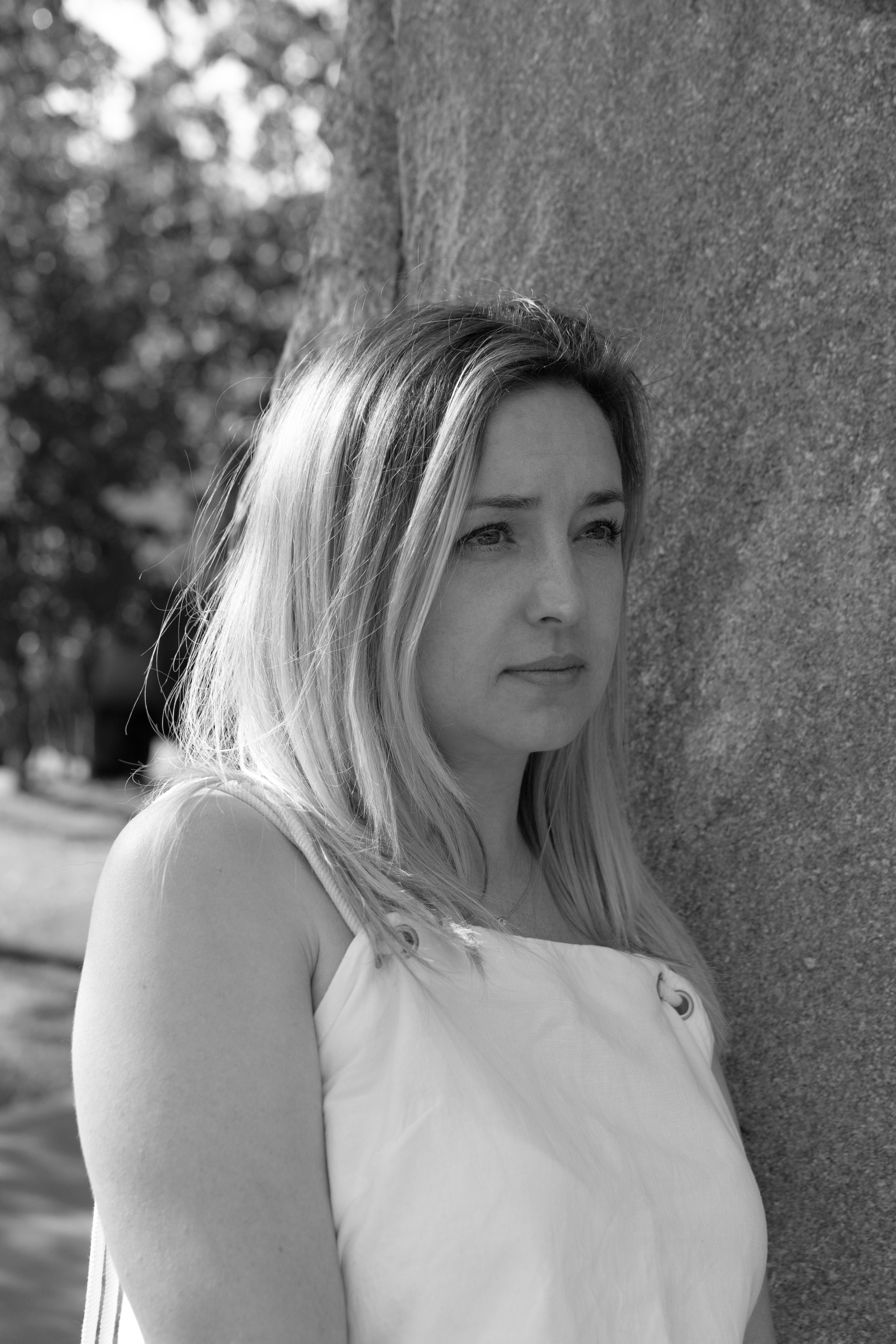 Портрет Елены летом в городе