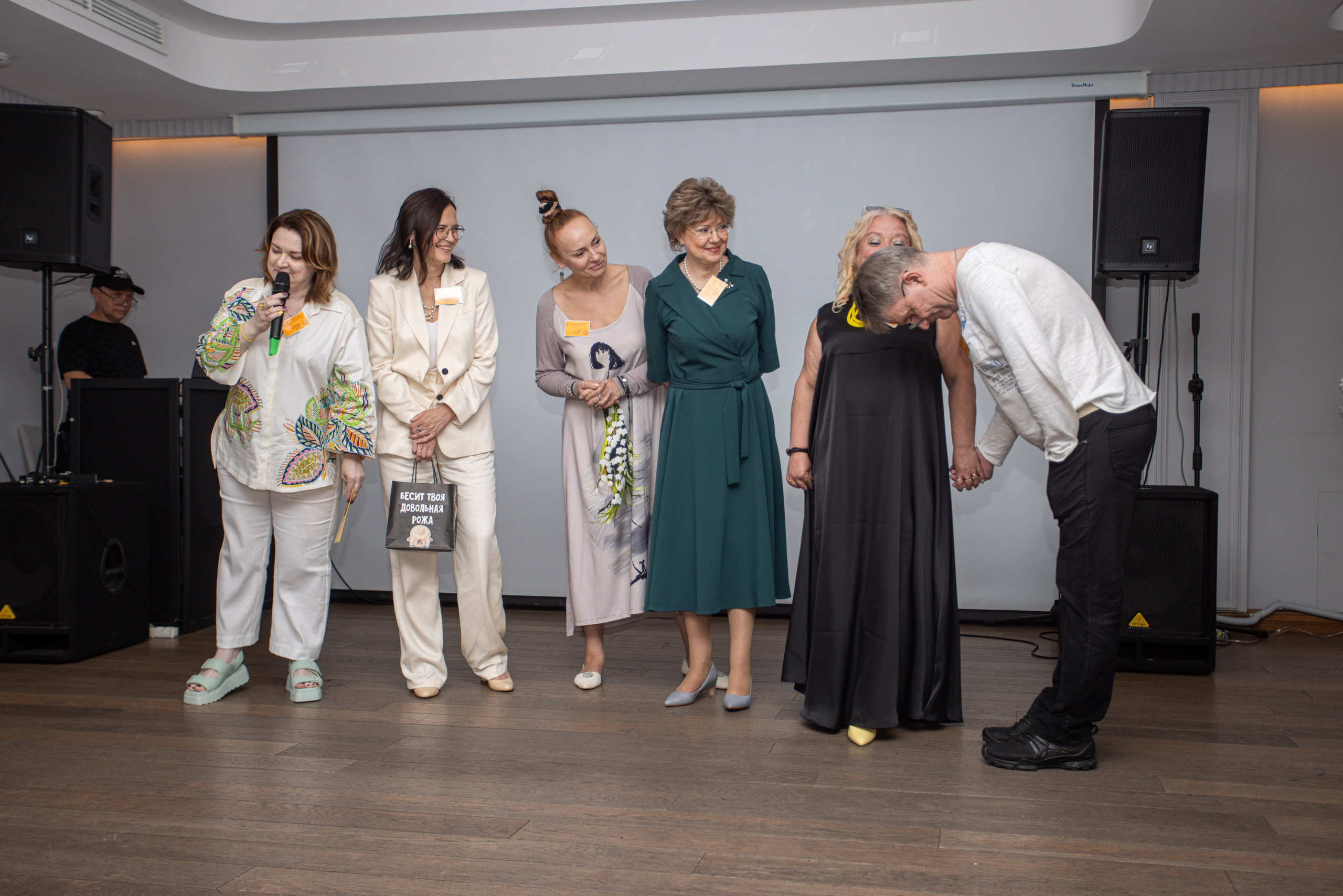 Встреча выпускников. Стоматологи СПб. Семейный фотограф в Вышнем Волочке — Ульяна Иванова | Фотосессии для всей семьи