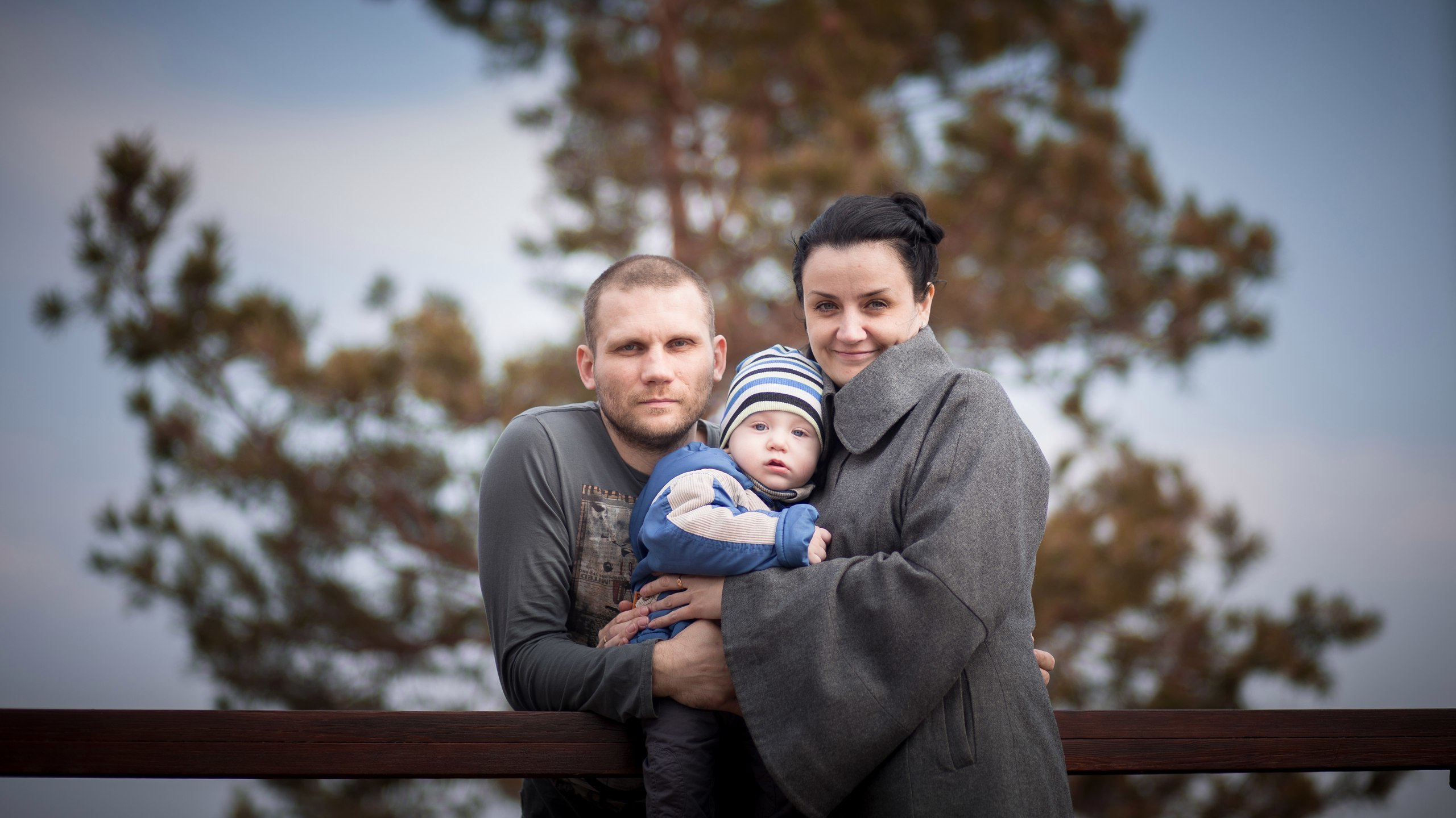 Съёмка на детских и семейных торжествах. Портретная и репортажная съёмка в Красноярске. Соблюдение сроков отдачи материала.