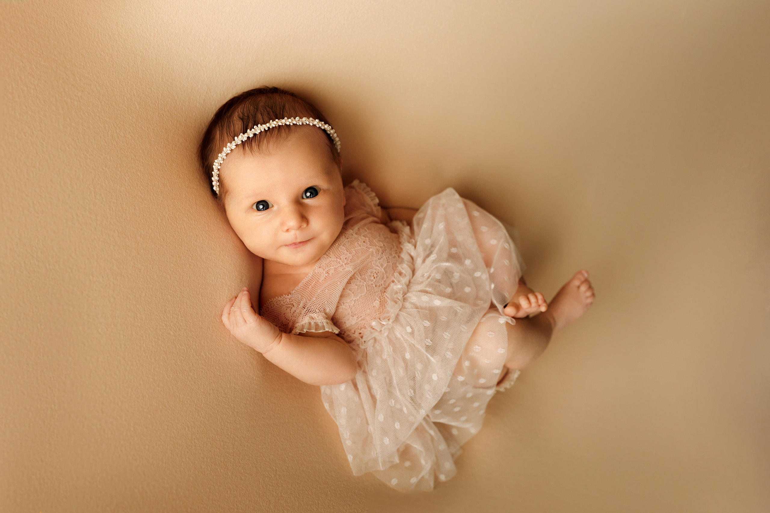 Фотосессия малыша Екатеринбург. Фотосессия новорождённого Екатеринбург. Фотограф newborn Екатеринбург. Фотограф новорожденных Екатеринбург. Фотограф Екатеринбург. Фотосессия Екатеринбург. Фотосессия под ключ Екатеринбург 