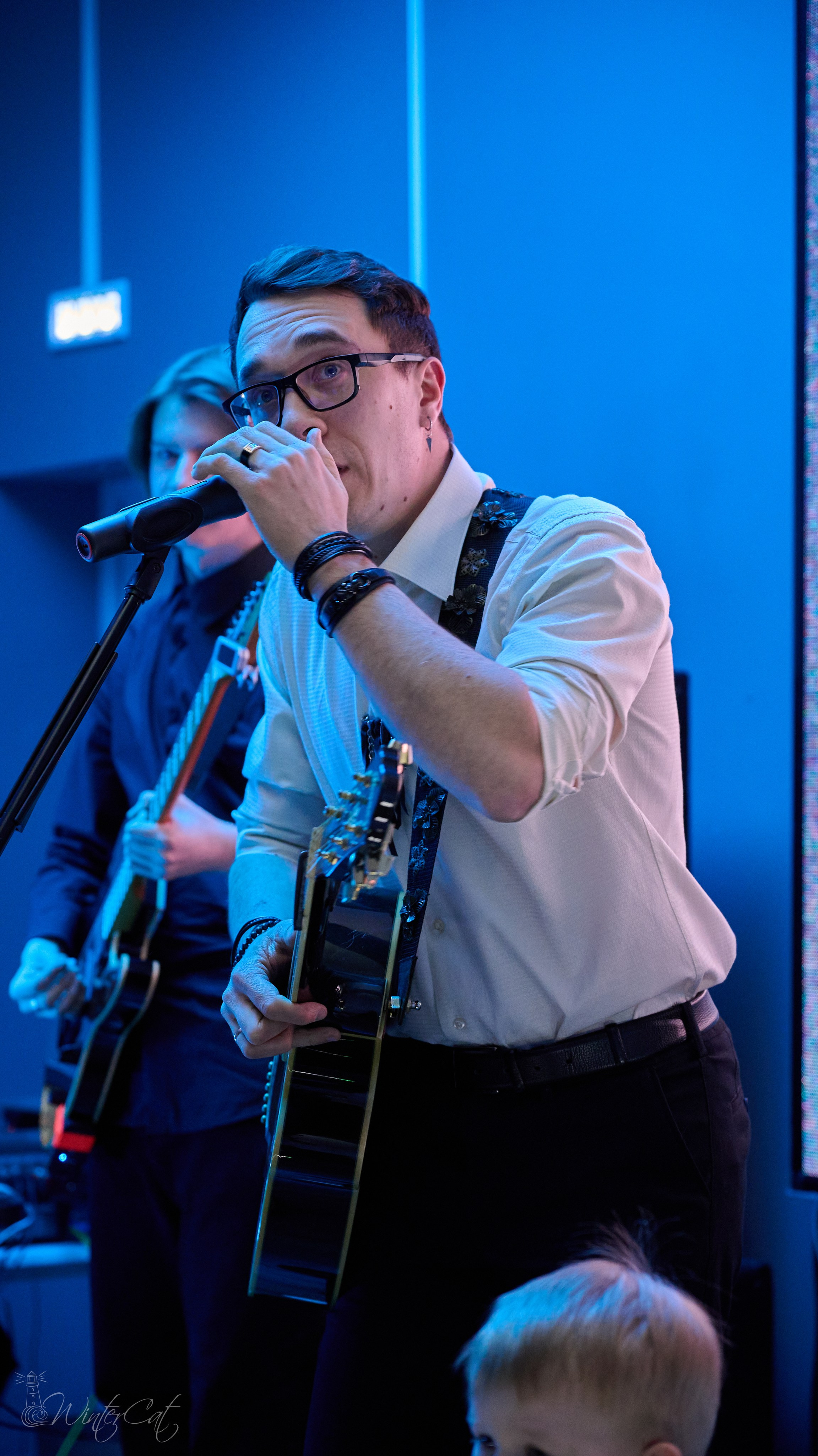 Открытый микрофон. Портретный и репортажный фотограф в Магадане Андрей Нефедов WinterCatPhoto