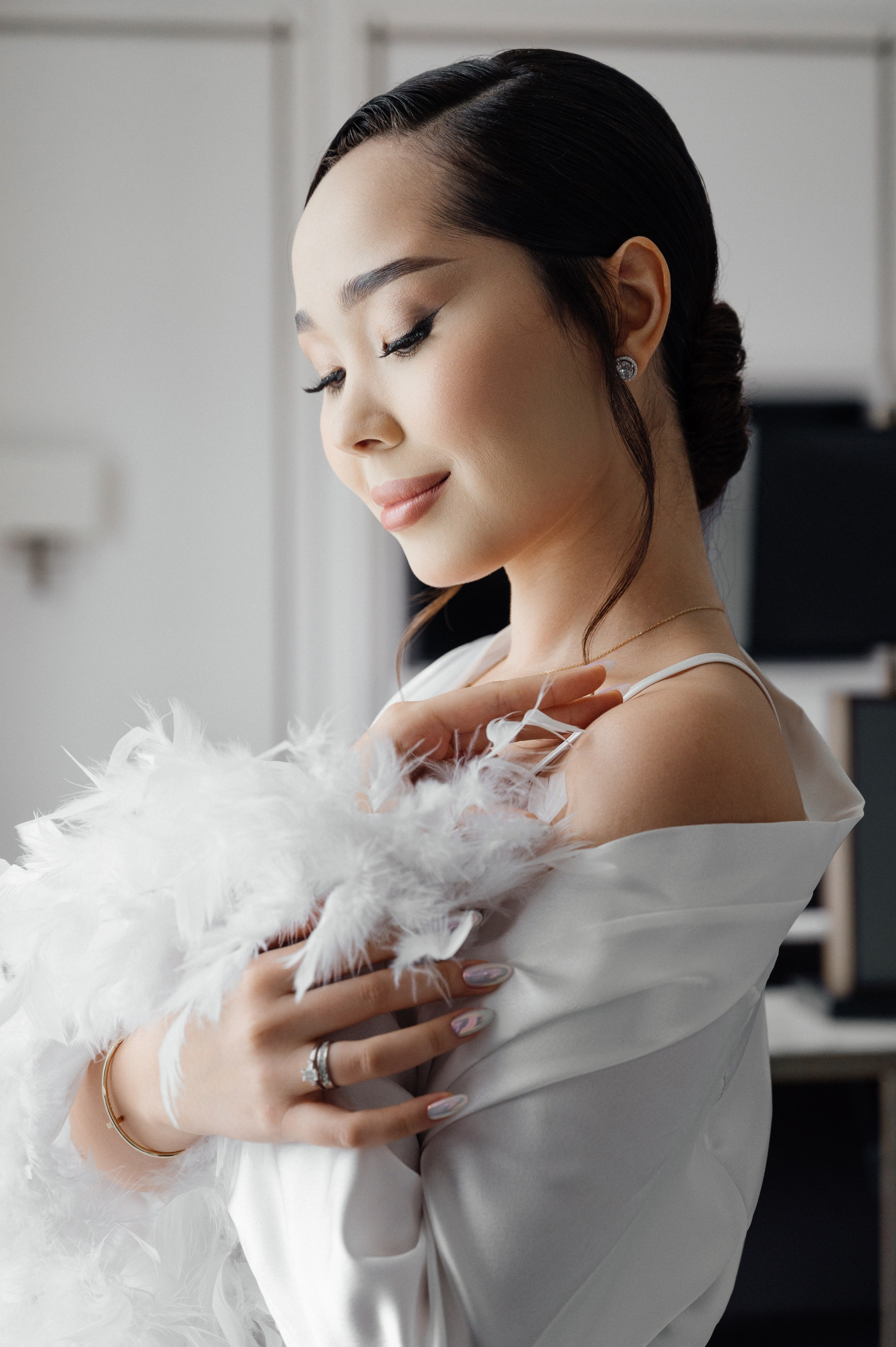 ANEL QYZ UZATU. HOME