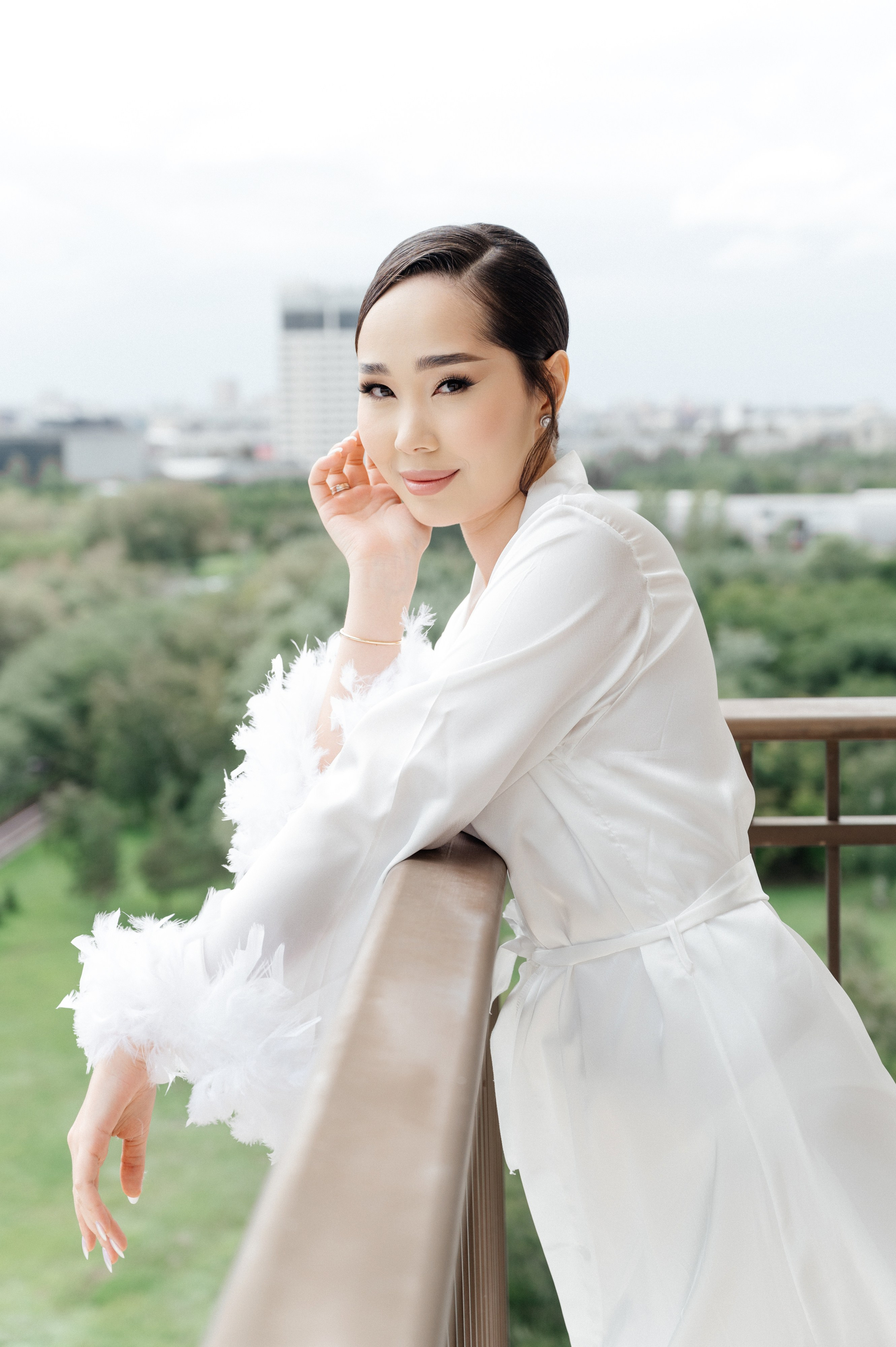 ANEL QYZ UZATU. HOME