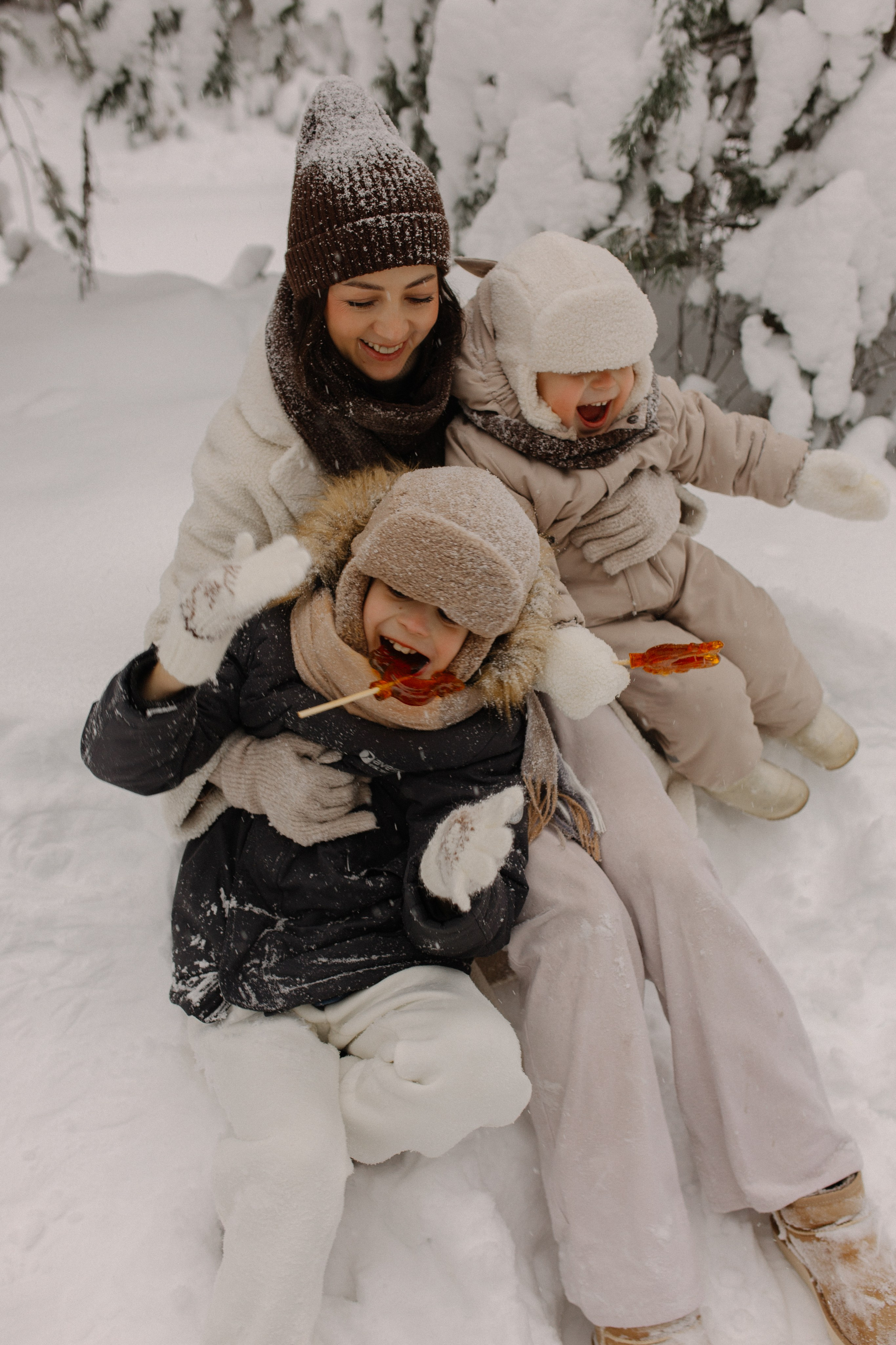 Алёна, Лёша и Миша. Семейный фотограф Тихвин, Санкт-Петербург и ЛО