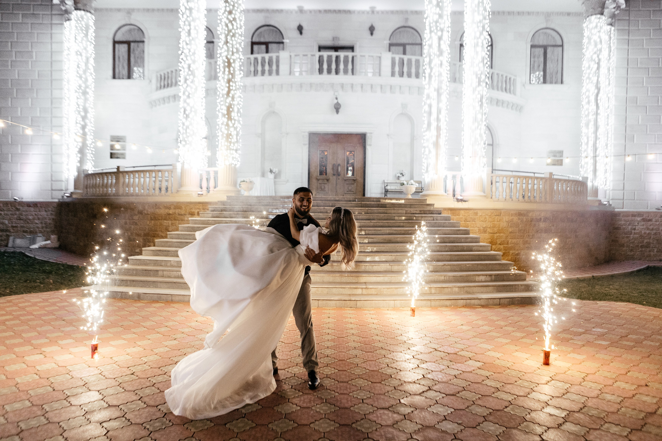 Свадебный фотограф Уфа — Руслан ГабдлисламовЖивые эмоции, красивые кадры, воспоминания на всю жизнь.Работаю по всей Республике Башкортоста. Свадебный фотограф Уфа Руслан Габдлисламов