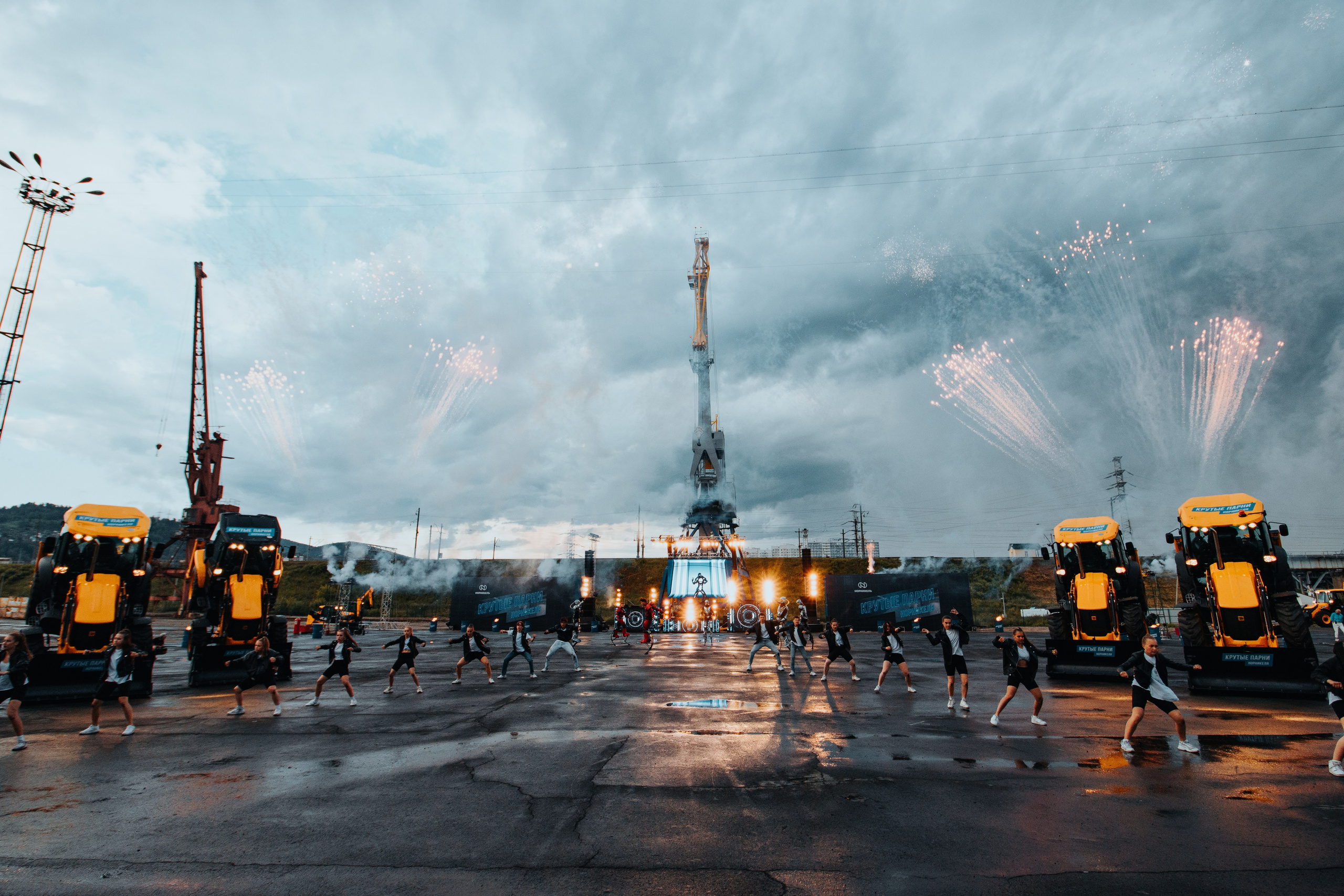Крутые парни «Норникеля» (шоу). Репортажный фотограф Красноярск Алекс Чампакхам