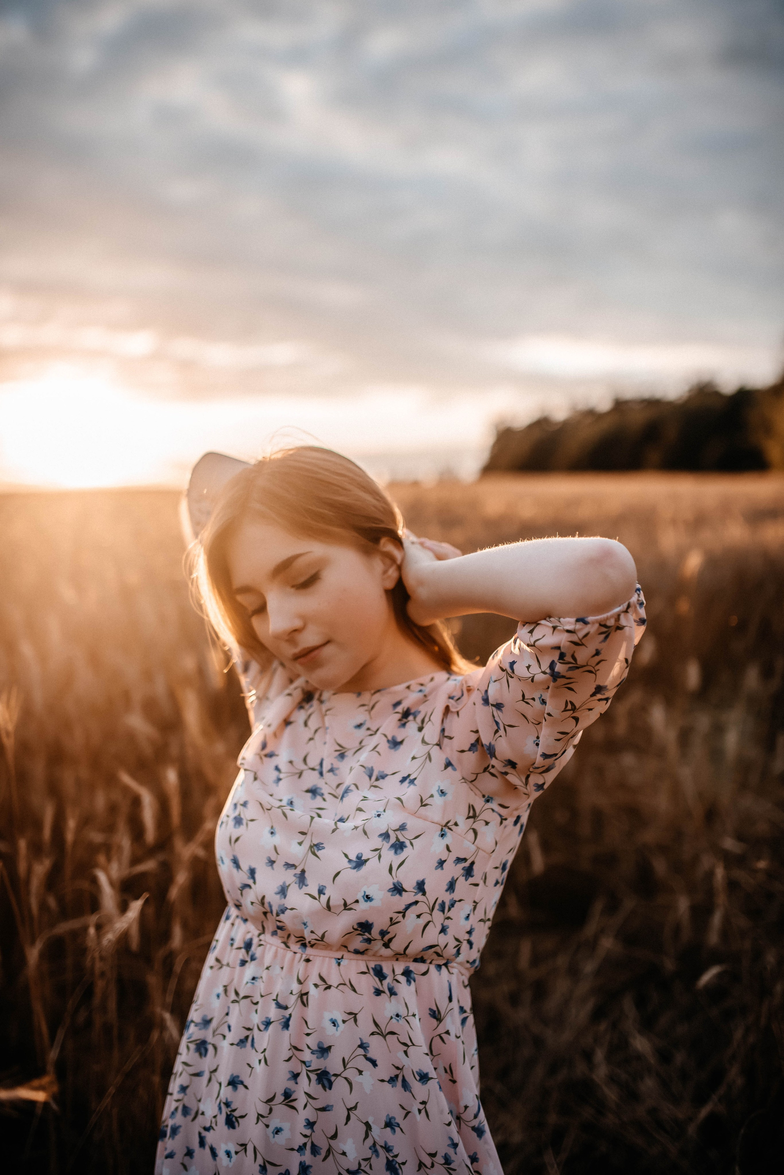 Маша, лето, закат. Главная