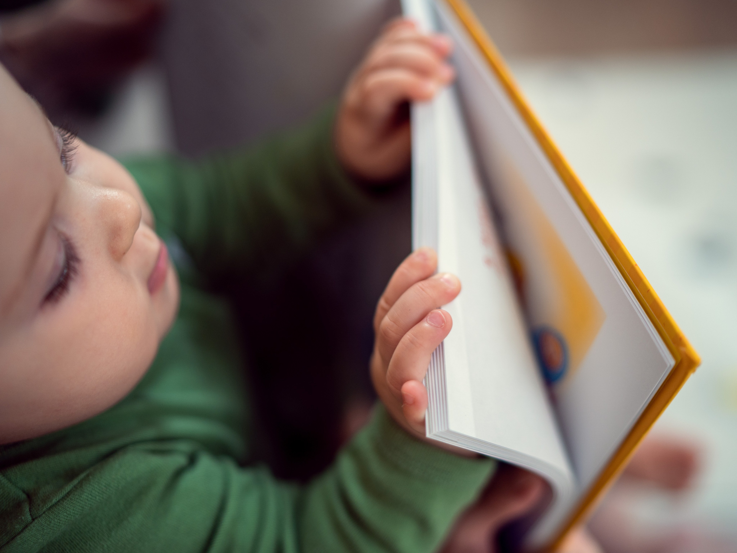 Детская фотосъемка в Москве. Каталожная и промышленная съемка в Москве Александр Плонский