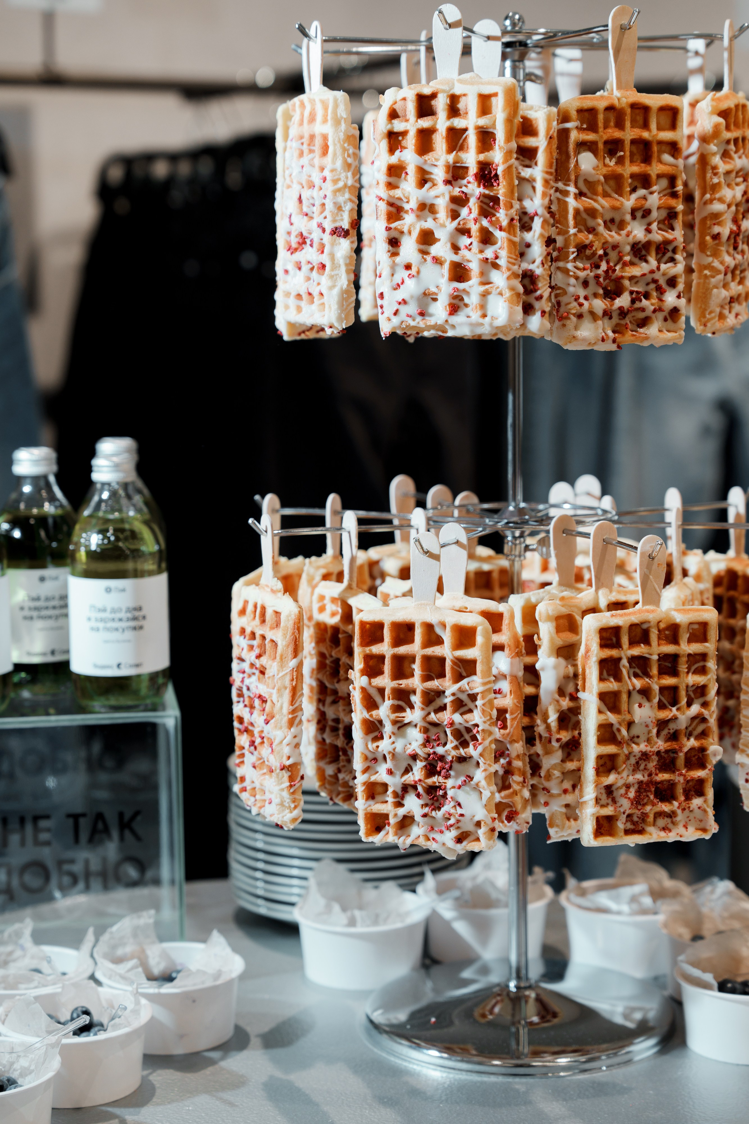 Yandex Pay & OSTIN. Фотограф в Москве и России