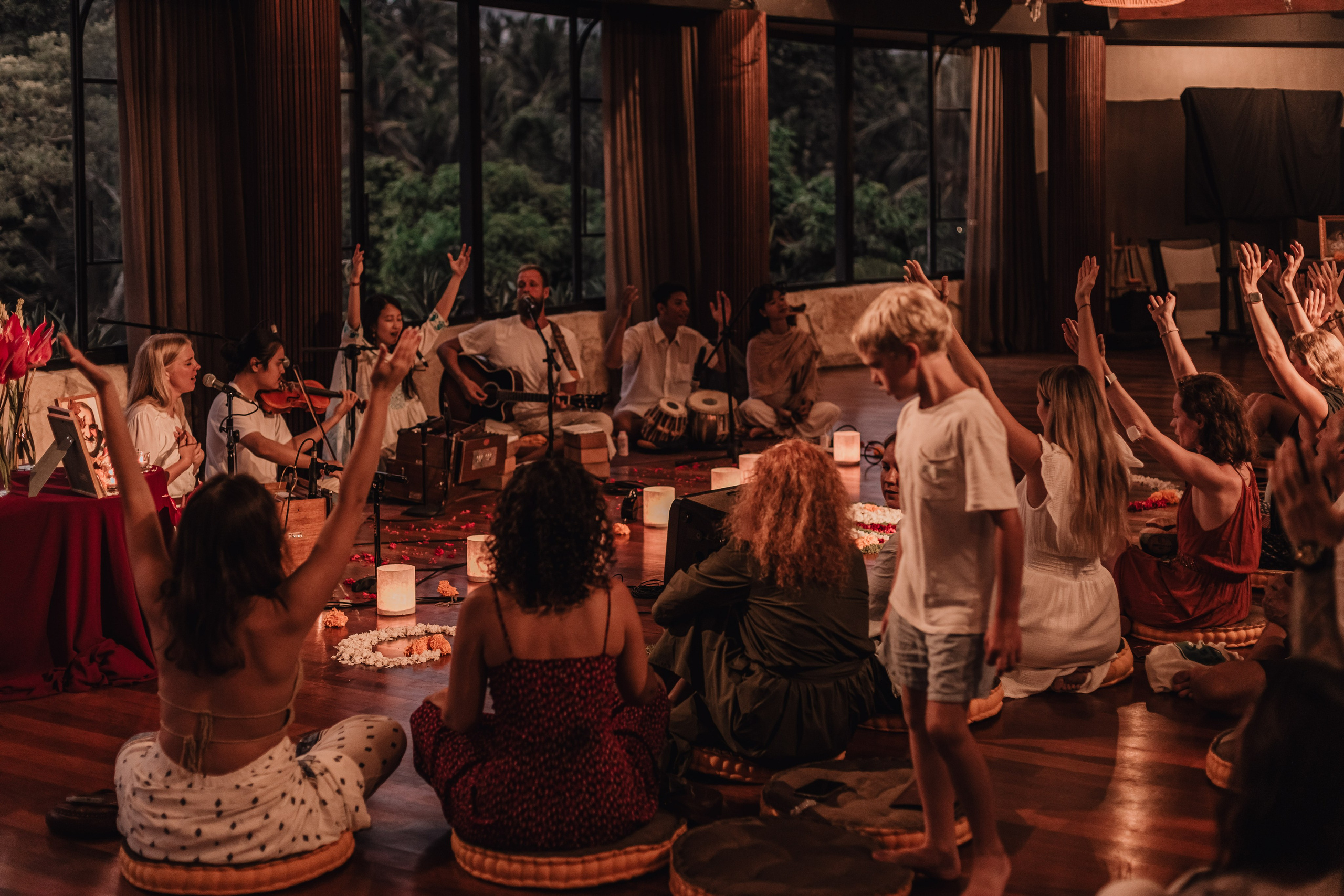 Kirtan at Soulshine nov. Мариам Багдасарян