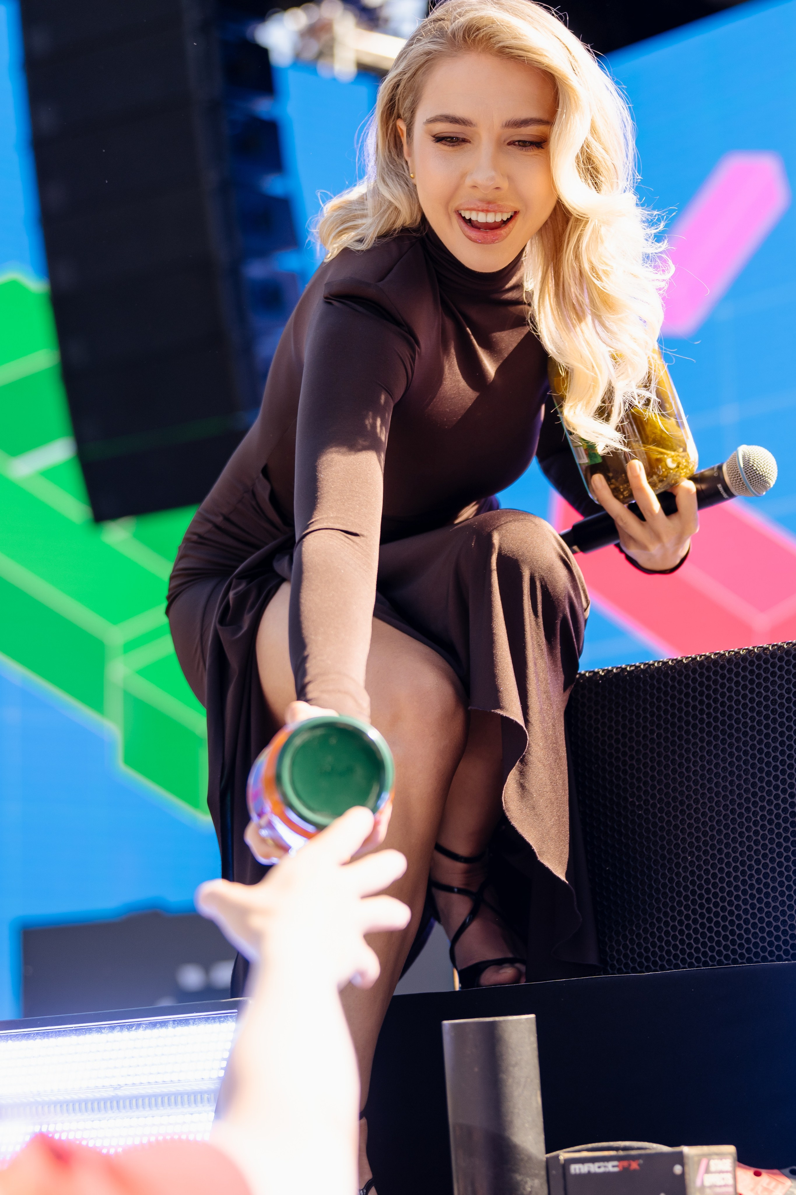 VK FEST Инфлюенсеры. Андрей Сухинин репортажный свадебный фотограф Санкт-Петербург