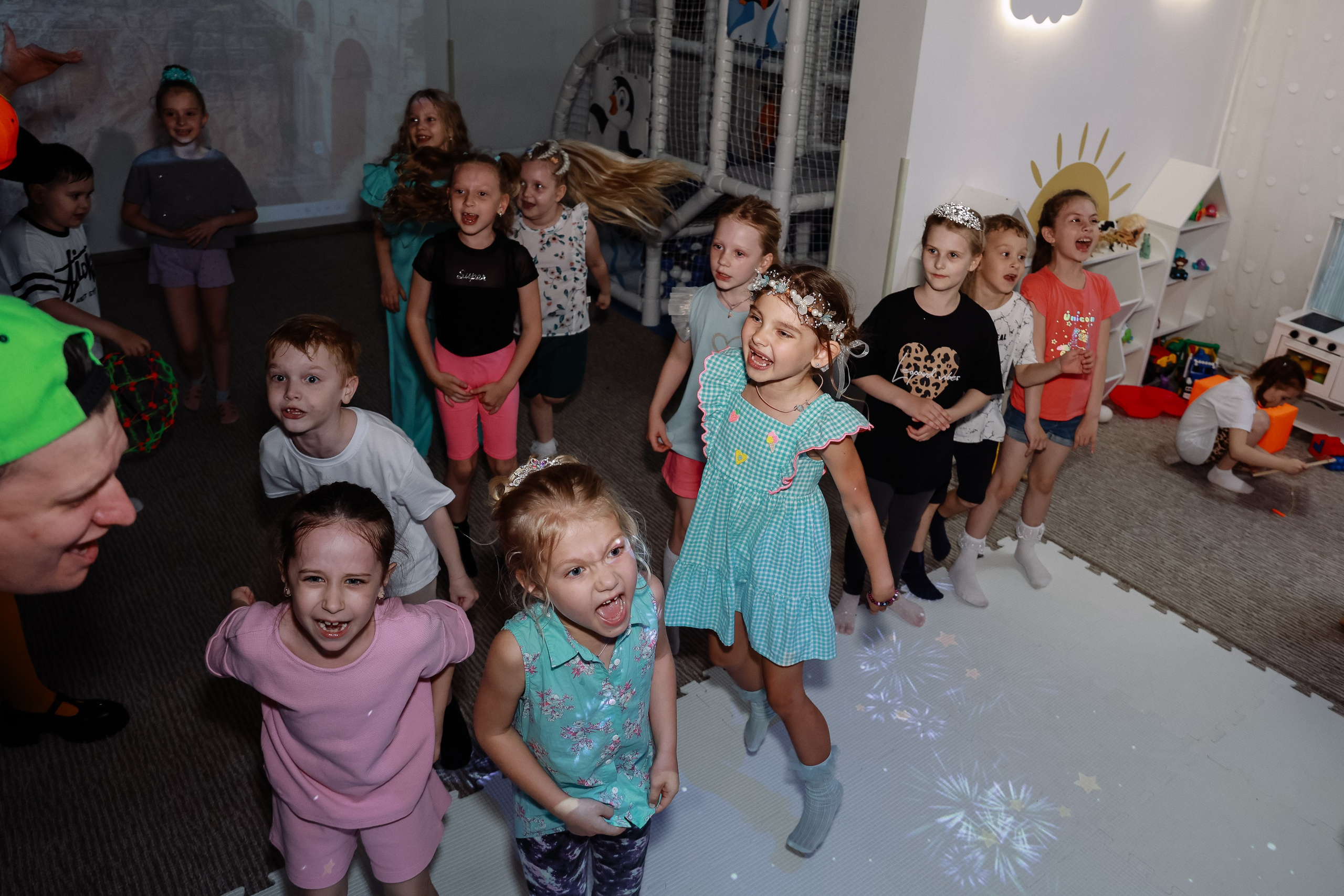 Лофт Пингви дет сад выпуской. Фотограф Юлия Мальцева