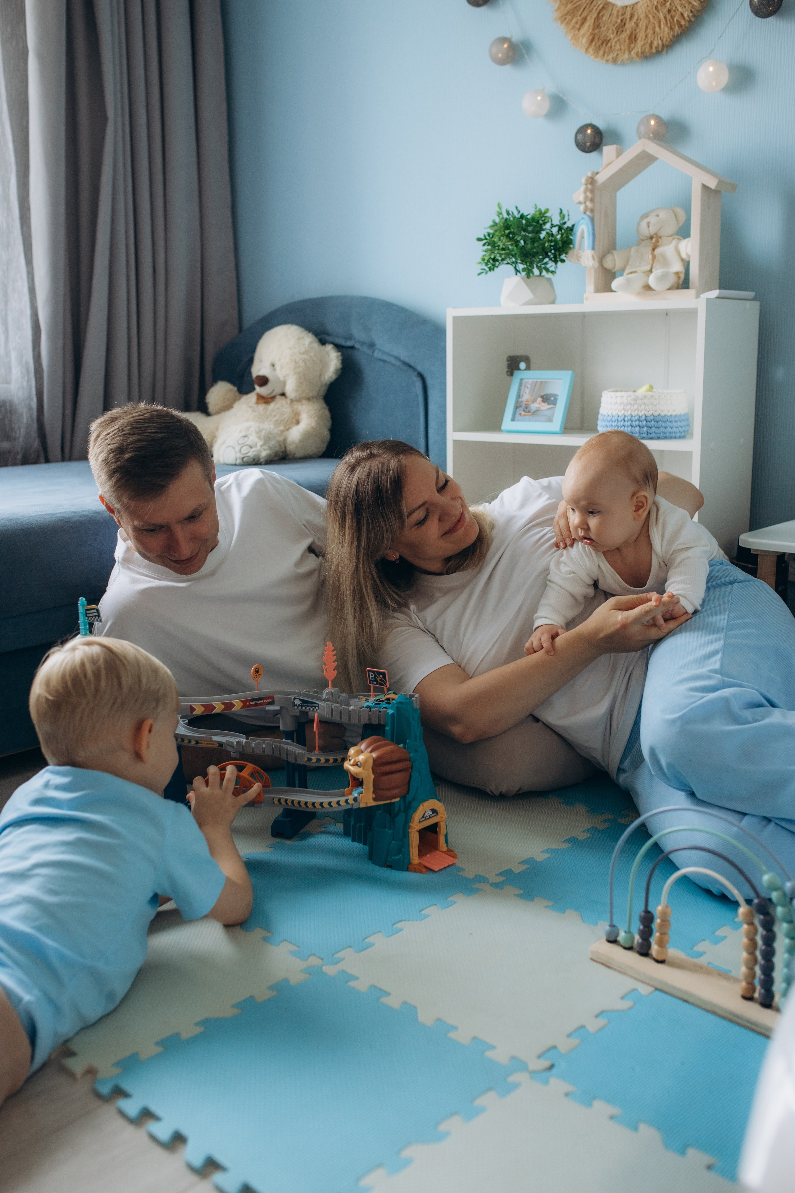 Катя, Денис и малыши. Семейный и домашний фотограф в Москве и МО Королева Валерия