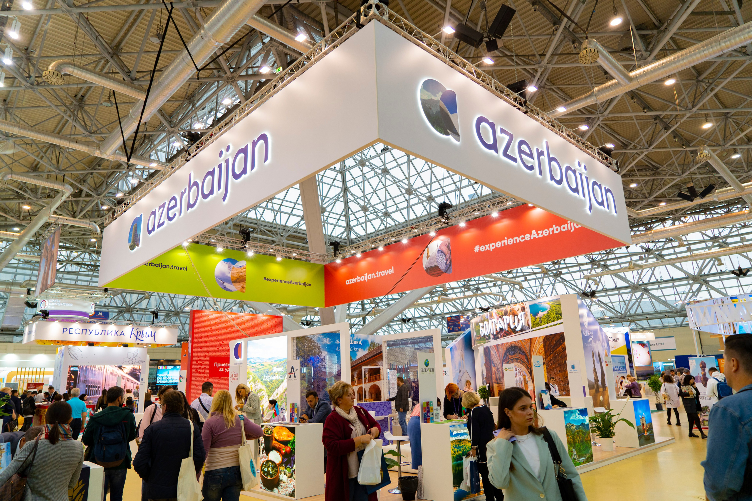 Выставочные стенды. Профессиональный портретный фотограф в Москве Владимир Глаголев