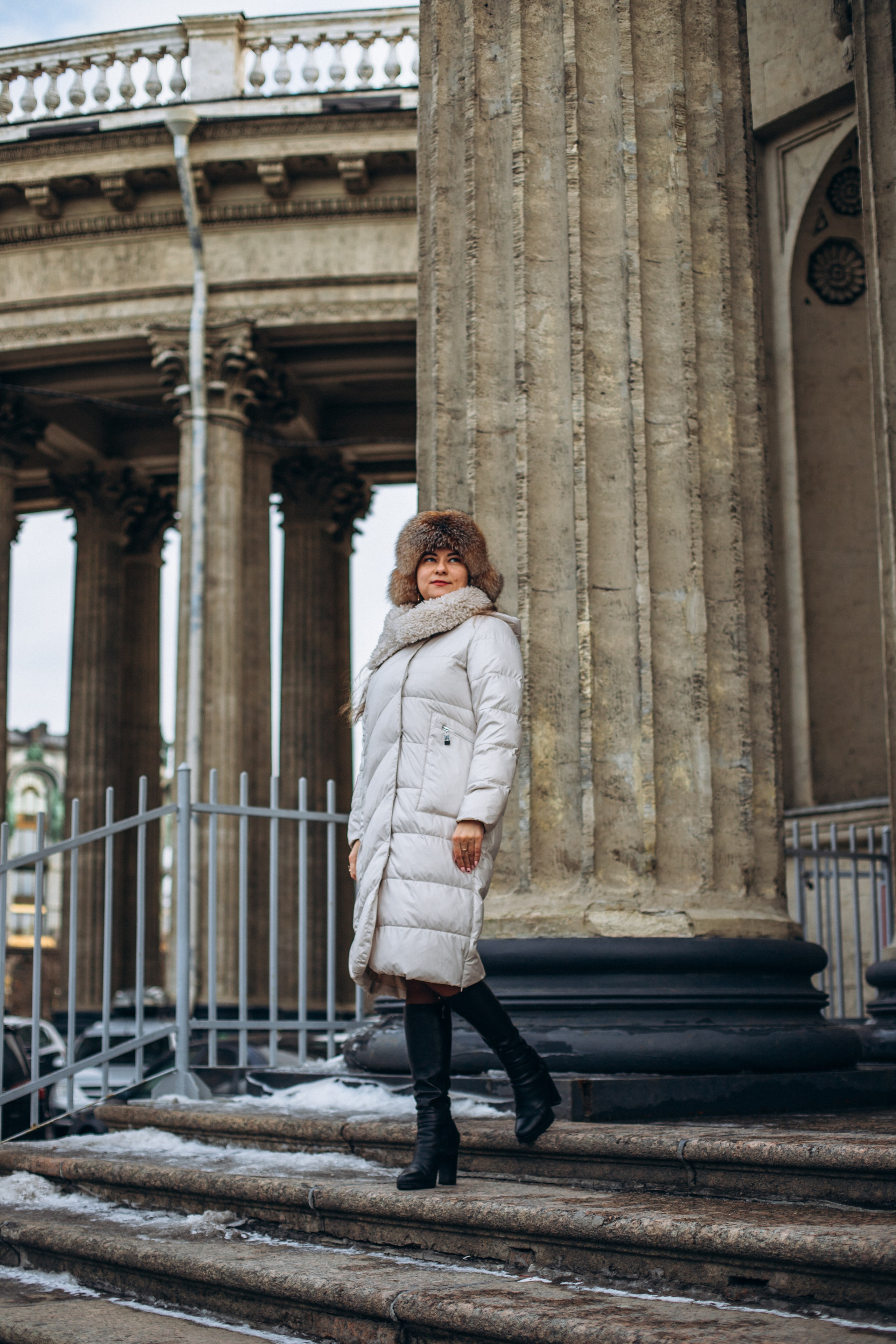 Анастасия в феврале. Фотопрогулка в Петербурге. Индивидуальный и семейный фотограф в Санкт-Петербурге